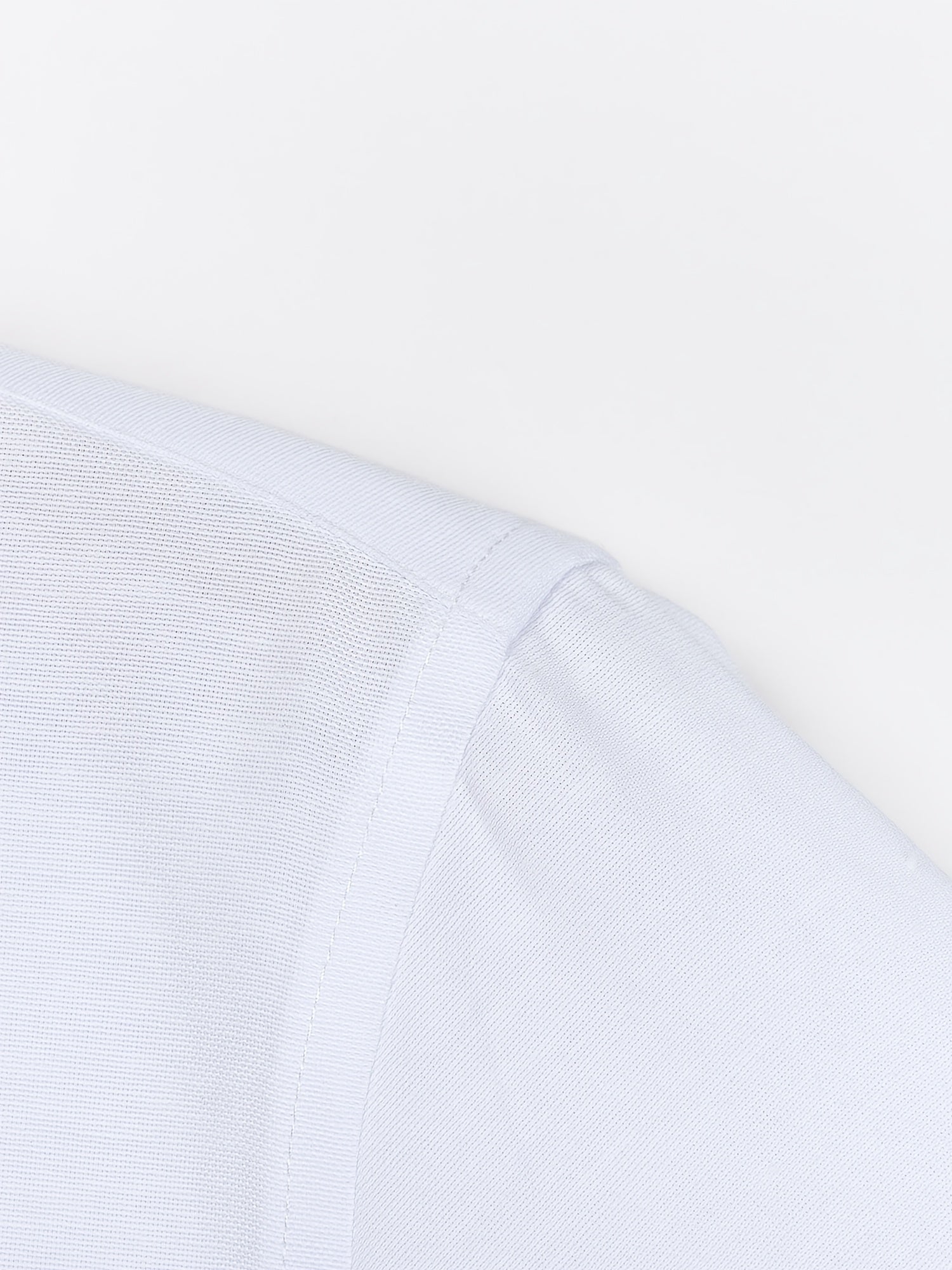 Мужская рубашка из хлопка и полиэстера однотонного цвета с длинными рукавами и карманом