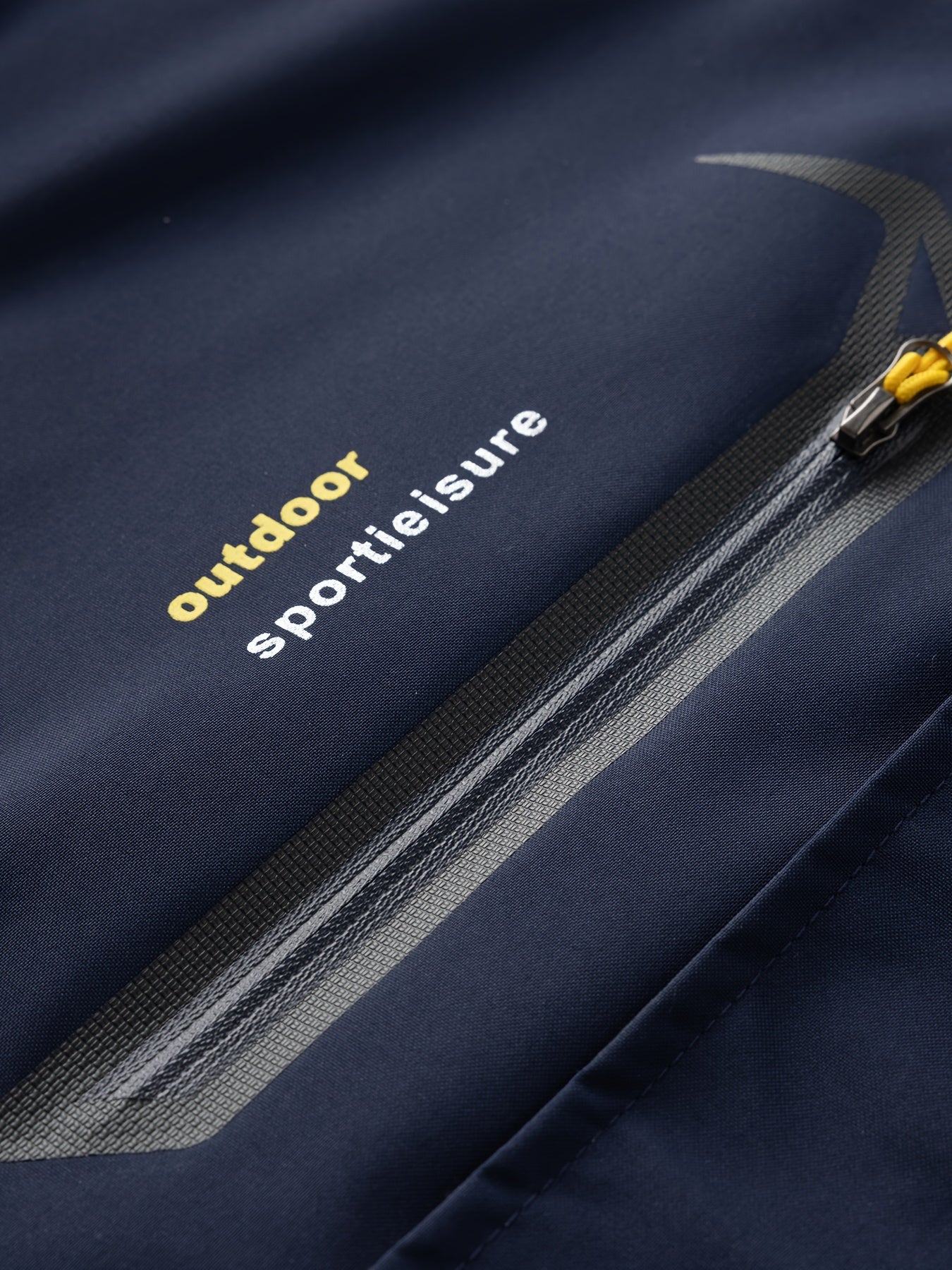 Men's Windproof Hooded Softshell Jacket for Hiking Camping with Multiple Pockets