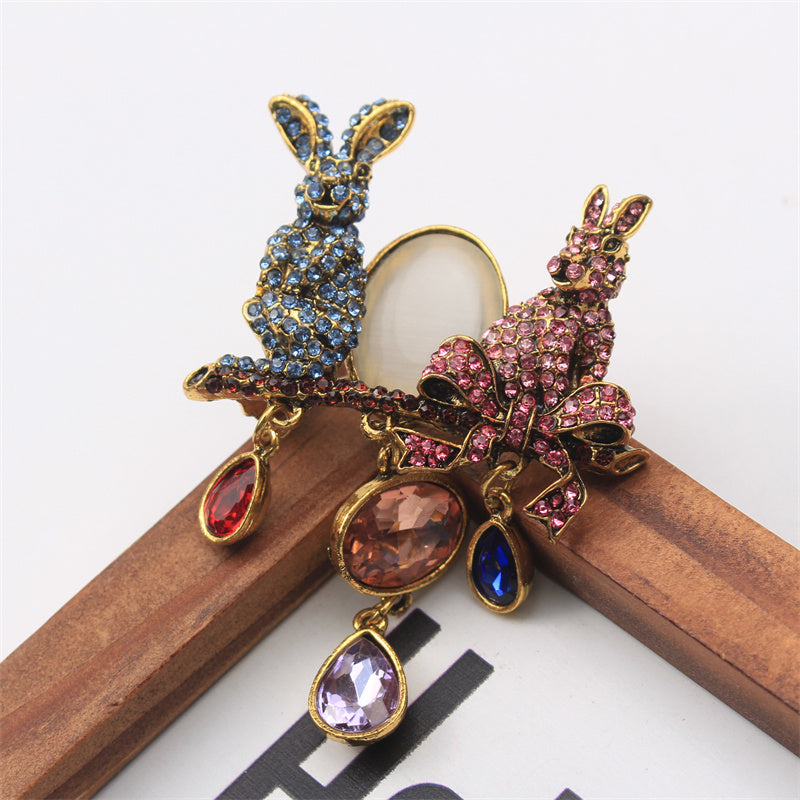 Vintage Rhinestone Tassel Zodiac Rabbit Brooch for Women Coat Pin Jewelry