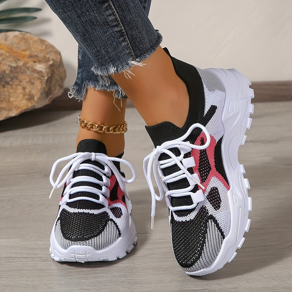 Women's Mesh Sneakers Breathable Low-Top Casual Shoes Black Pink Accents
