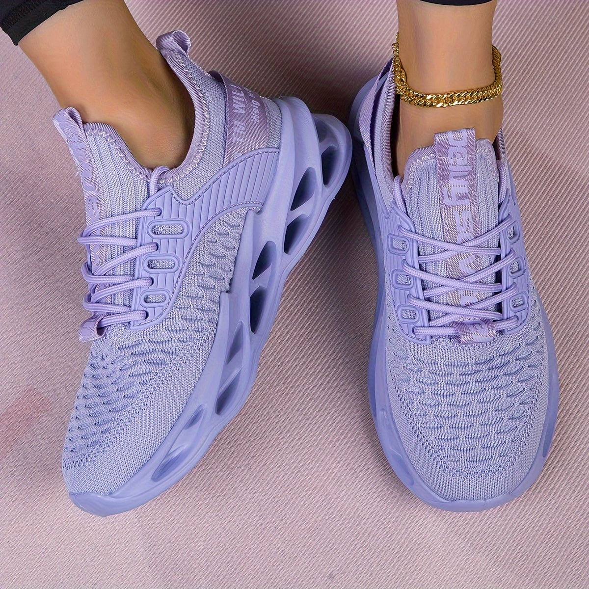 Unisex Low-Top Sneakers Mesh Breathable Pink Black Casual Shoes