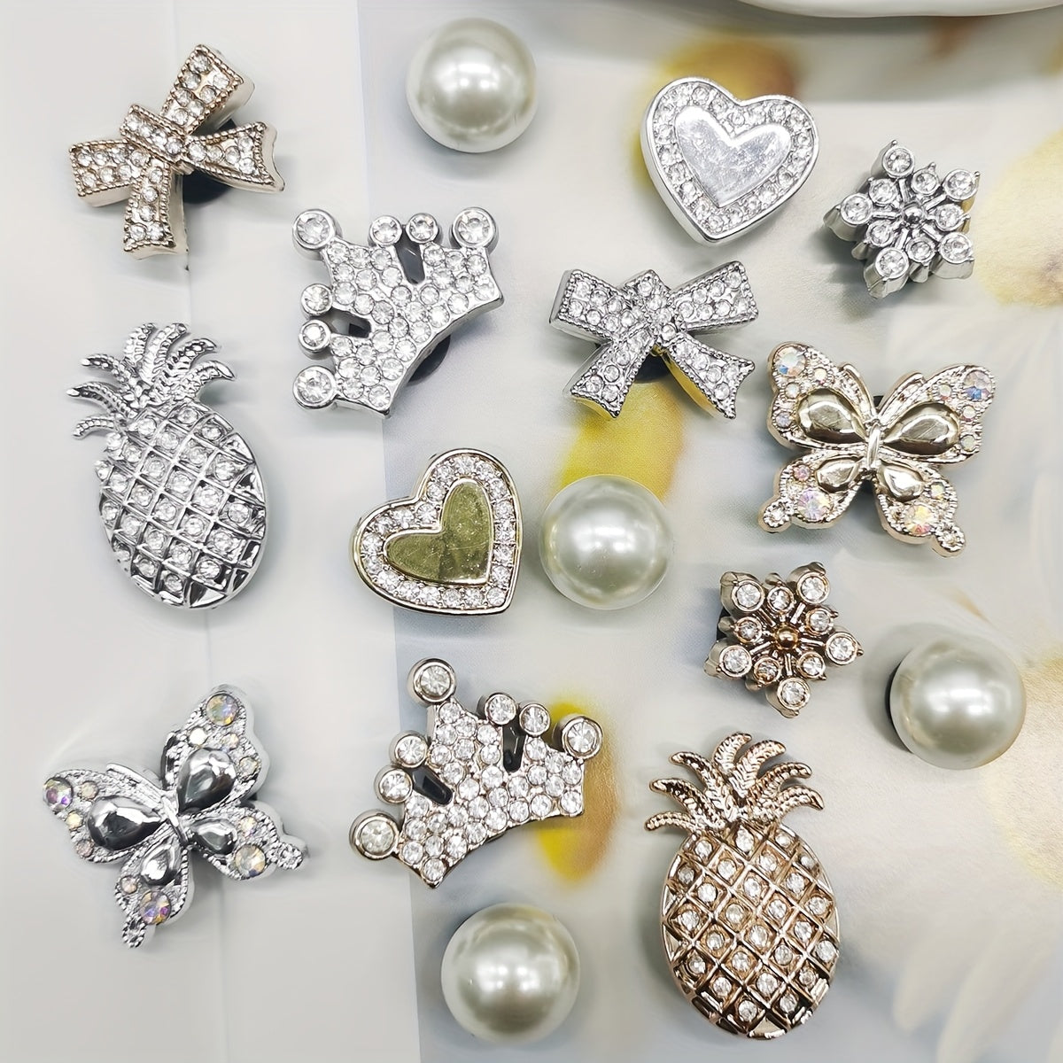 Women Shoe Charms 16pcs Rhinestone Pineapple Bow Snowflake Bead Decor