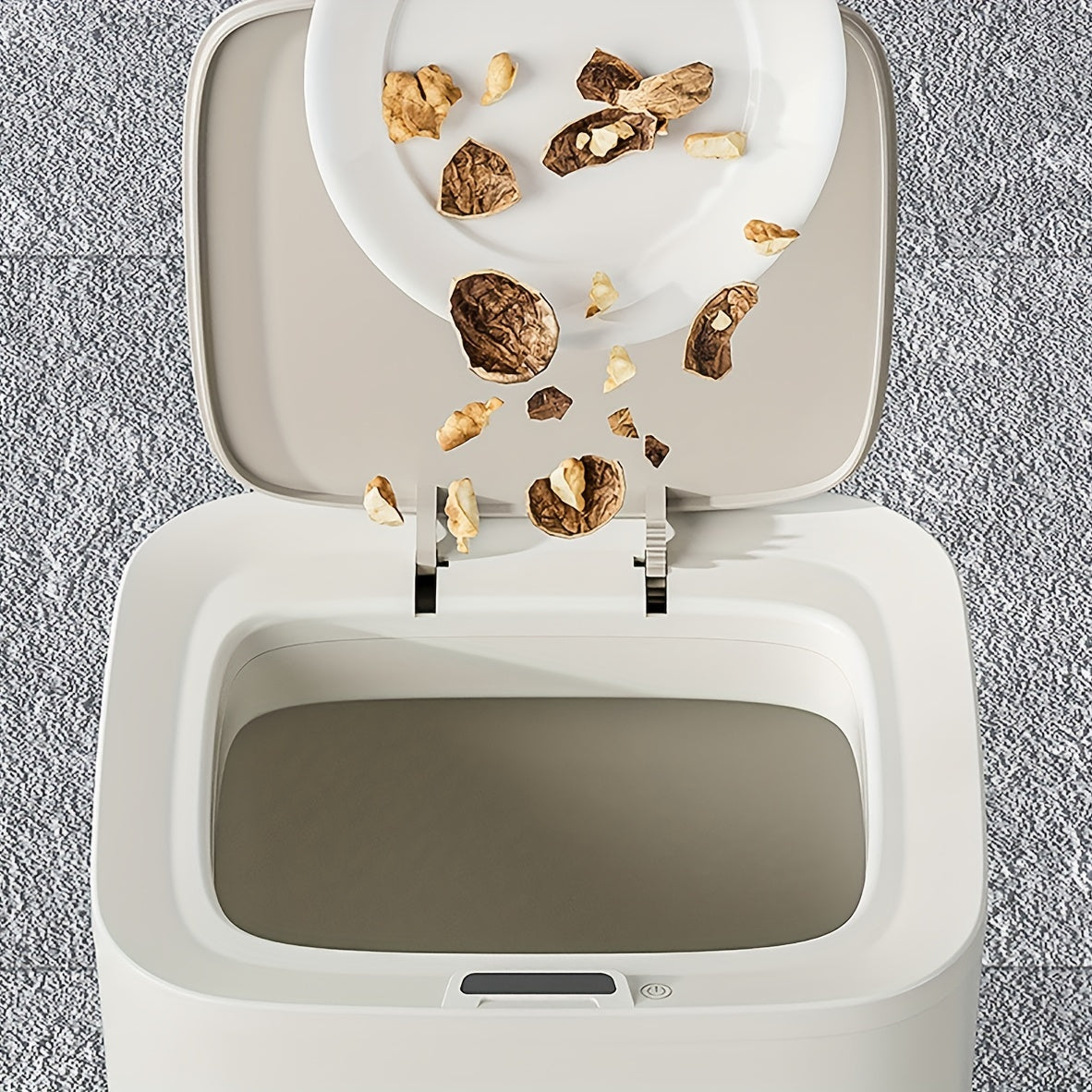 Smart Touchless Trash Can avtomatik ochish va yopish funksiyalariga ega, jim ishlaydi va uyda foydalanish uchun ideal suv o'tkazmaydigan dizaynga ega.