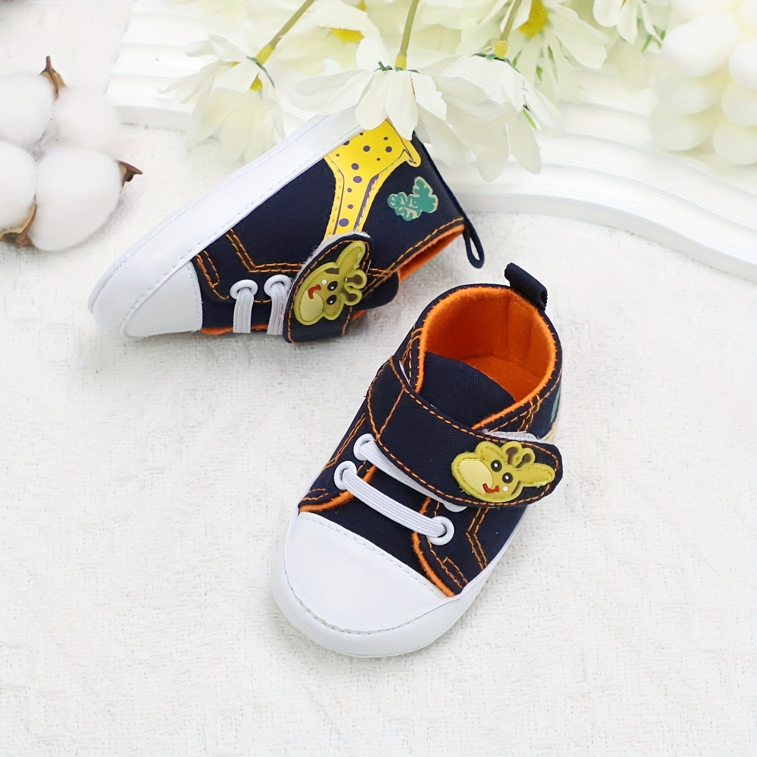 Toddler Shoes Non-Slip Canvas Giraffe Design for Casual Outdoor Wear