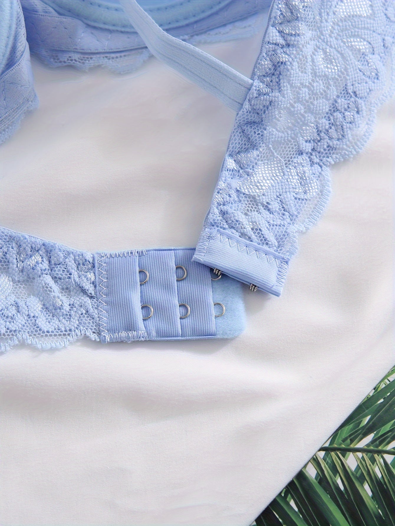 Lingerie Lacy Push-Up Underwire Bra Solid Color Spandex Knit 145gsm