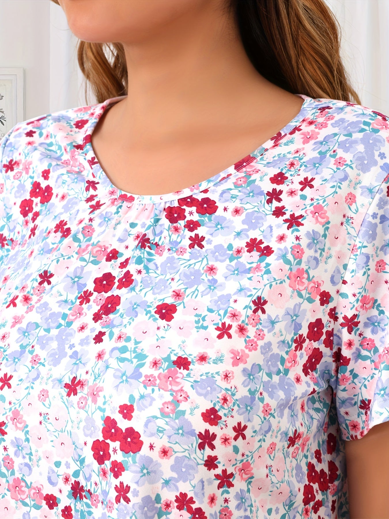 Women's Floral Print 2-Piece Pajama Set with Crew Neck Top and Shorts for Summer