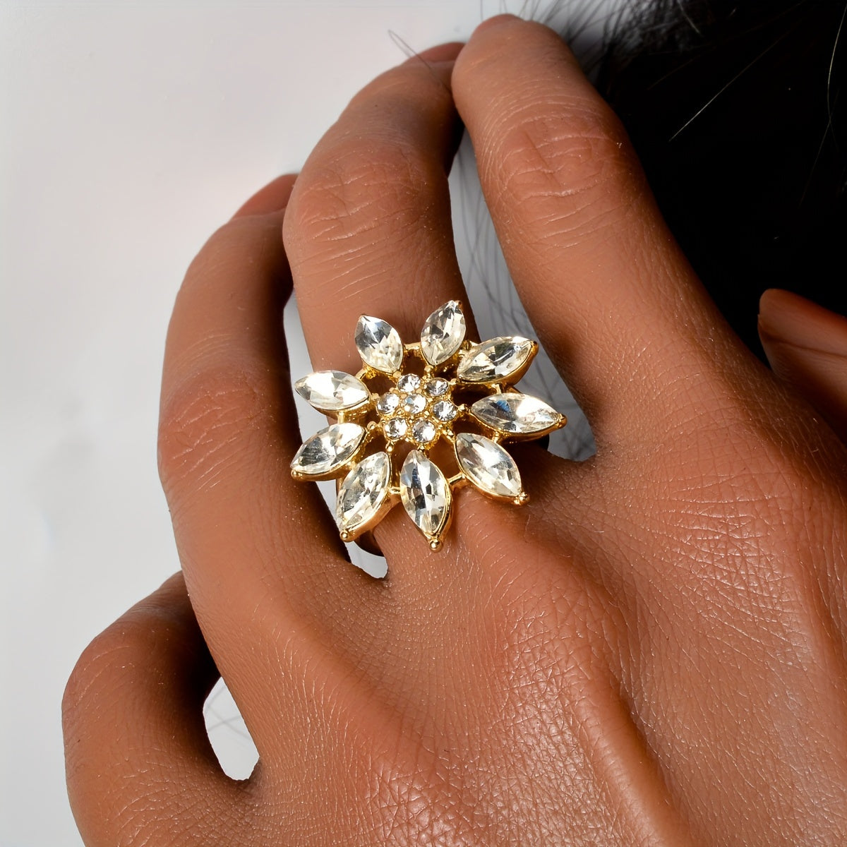 Elegant Jewelry Set with Necklace Bracelet Ring and Earrings for Weddings