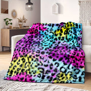 Rang-barang fleece yostiq bilan leopard bosimi va kamalak rangli tie-dye bilan yotoq, divan, kreslo uchun