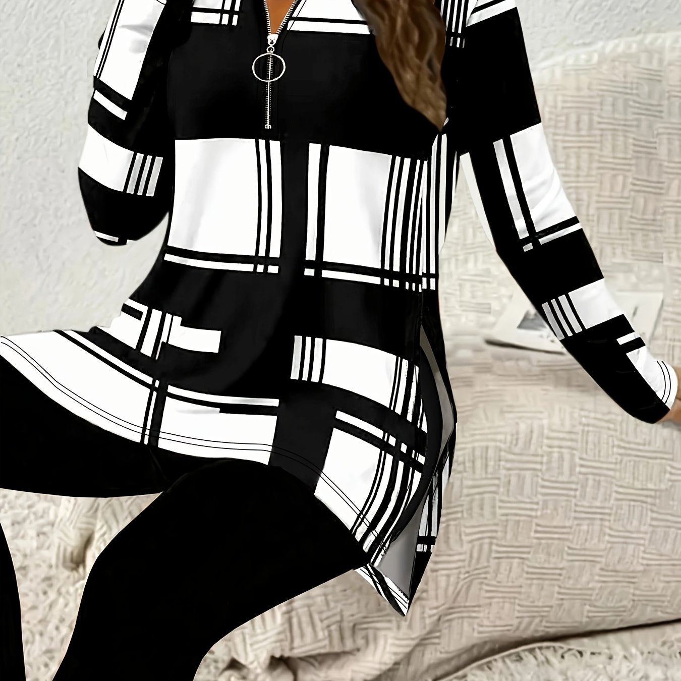 Women's Purple White Patchwork Zip-Up Long Sleeve Crew Neck Knit Top