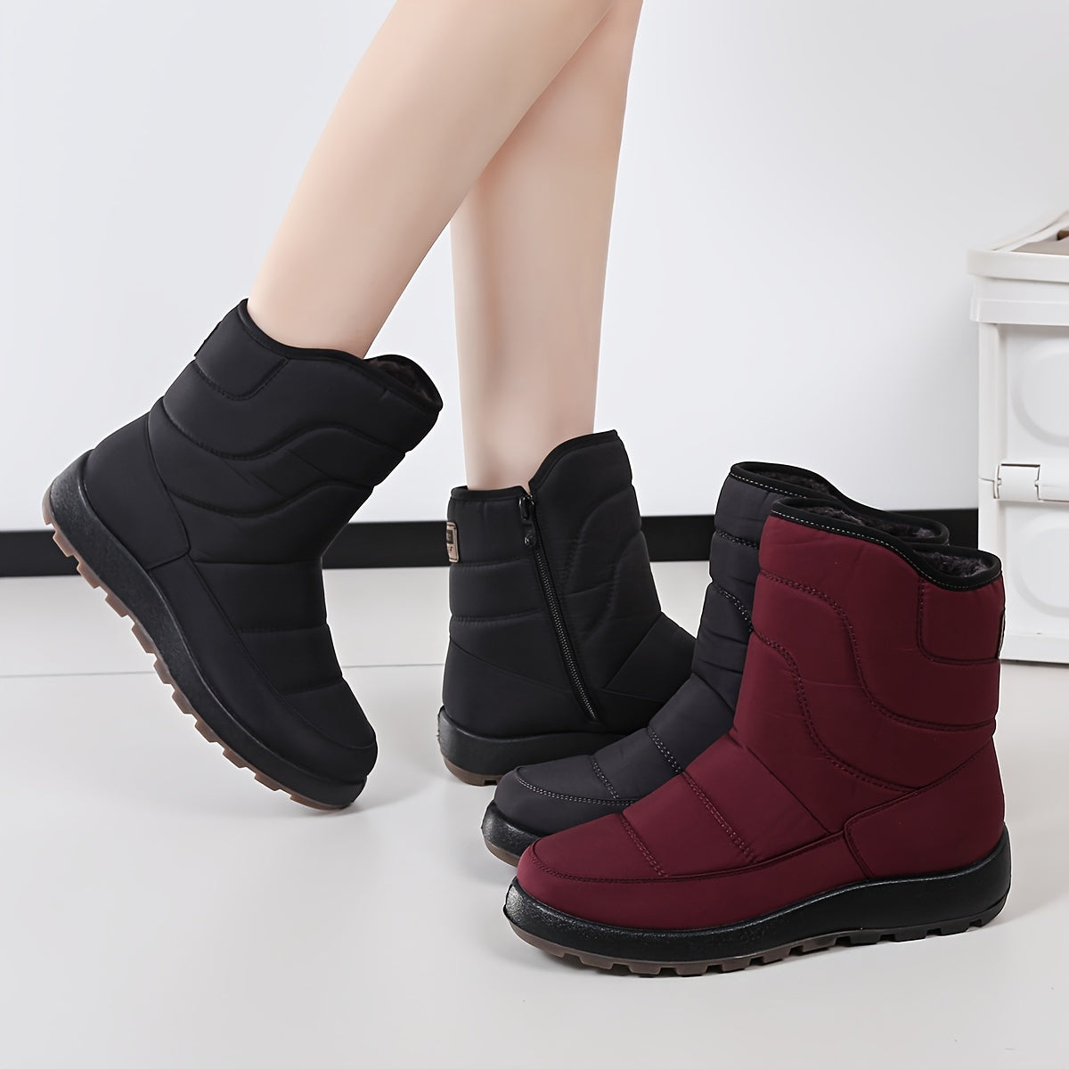 Ayollar uchun qishki poyabzal, poliuretan, sirpishga qarshi rezina tagliklar, yon zippersi, keng o'lcham