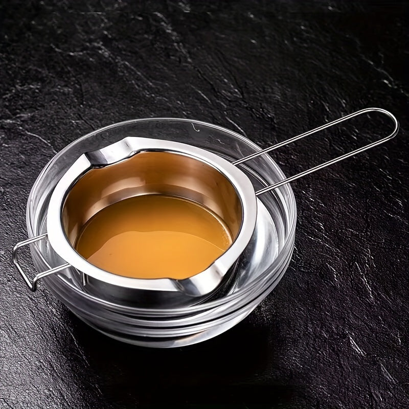 1 часть пароварки, используемой для плавления шоколада и масла, а также для нагрева масла и плавления воска. Может использоваться как кухонная утварь, гаджет или аксессуар.