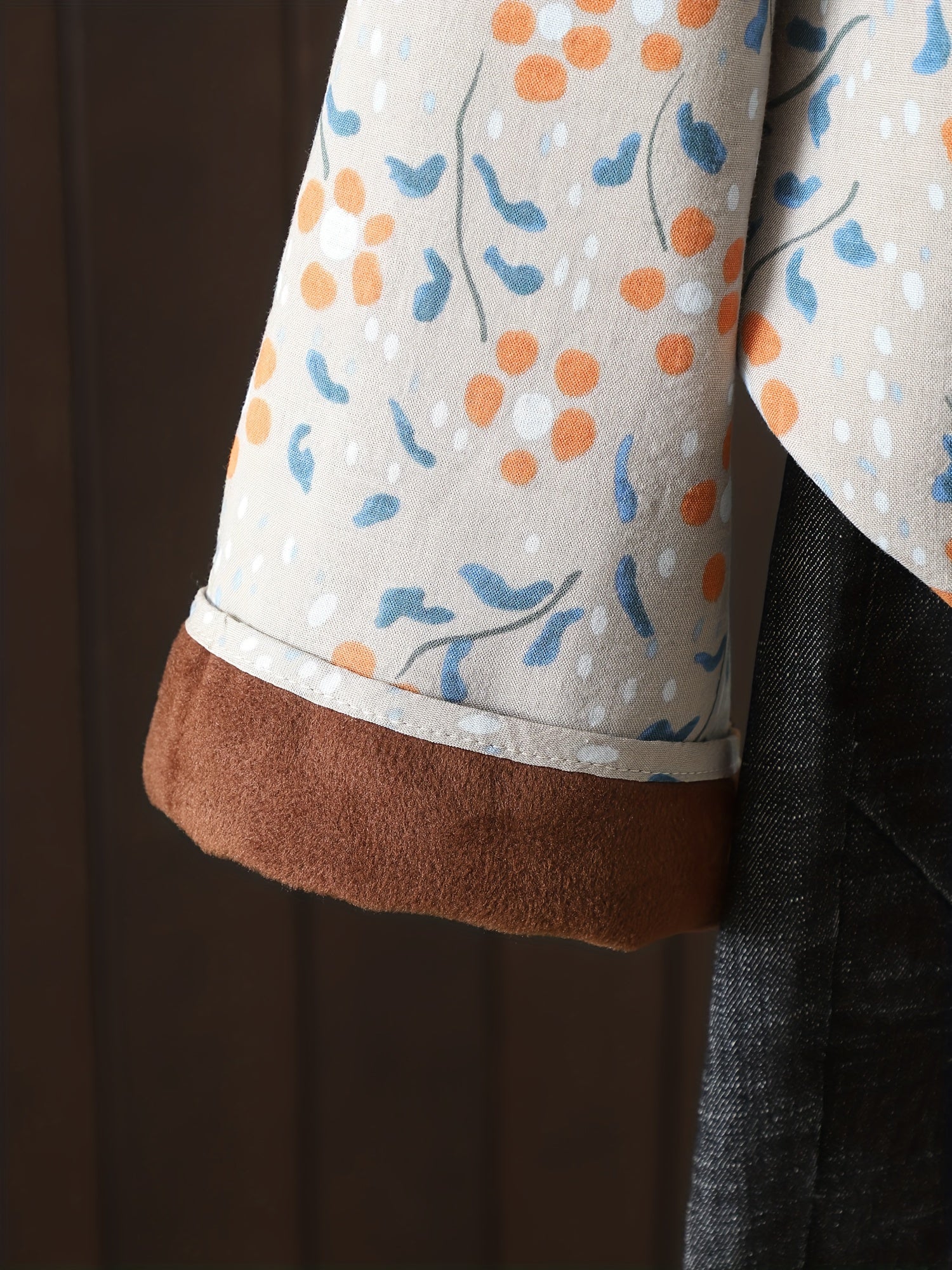 Plus Size Floral Print Woven Shirt with Stand-Up Collar and Chinese-Style Placket for Fall and Winter