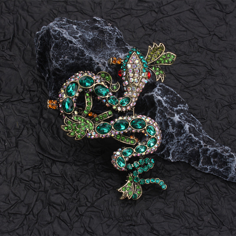 Emerald Green Vine Snake Enamel Brooch Rhinestones for Women Clothing Accessories