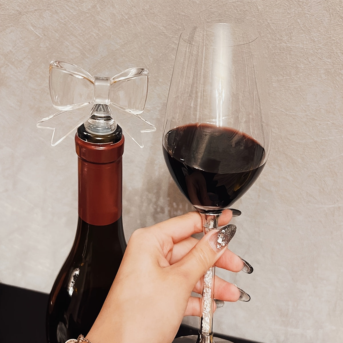 Pink Silicone Bow Wine Stopper for Champagne and Grape Wine Preservation