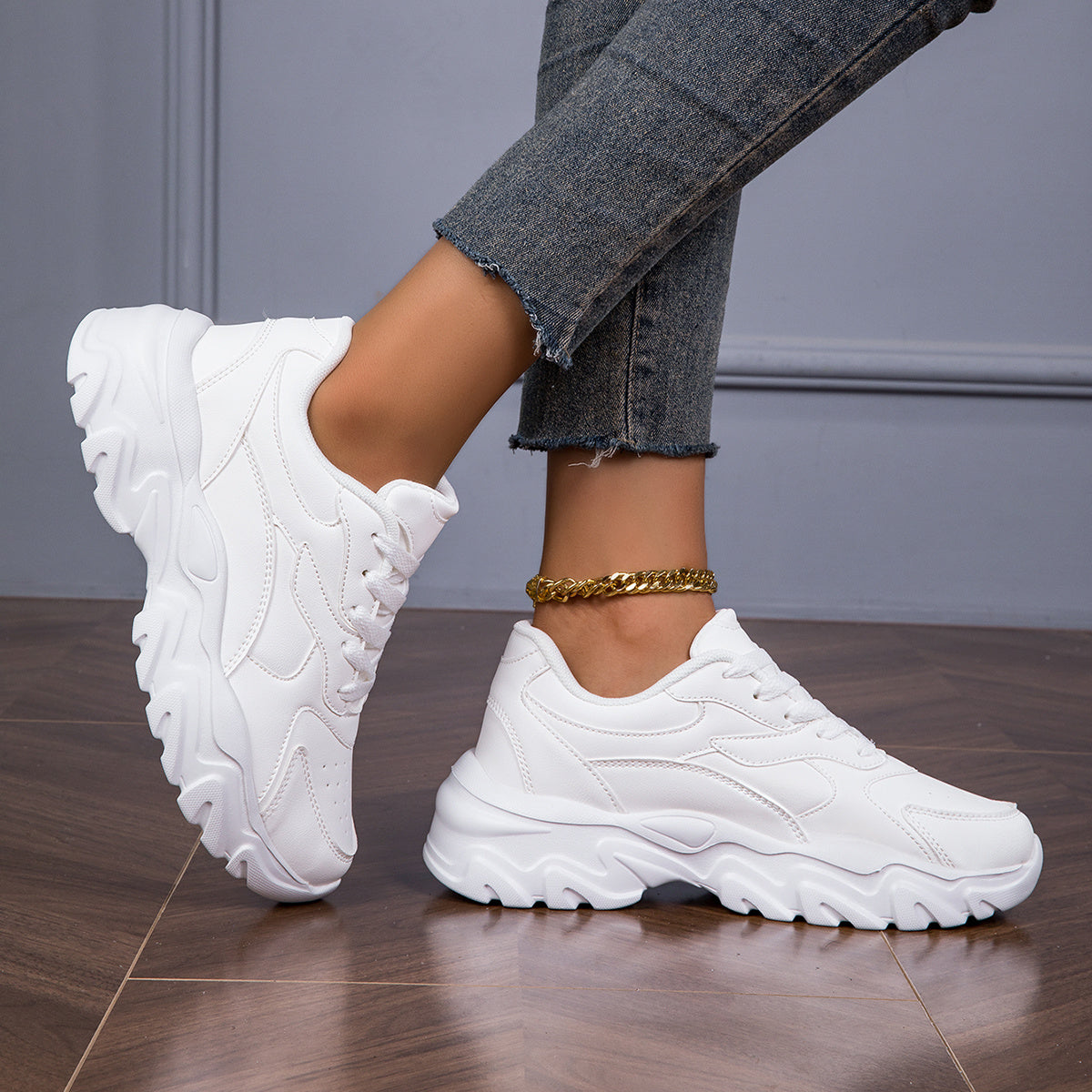 Women's Casual Mesh Sneakers Lace-Up Low Top All-Season EVA Sole