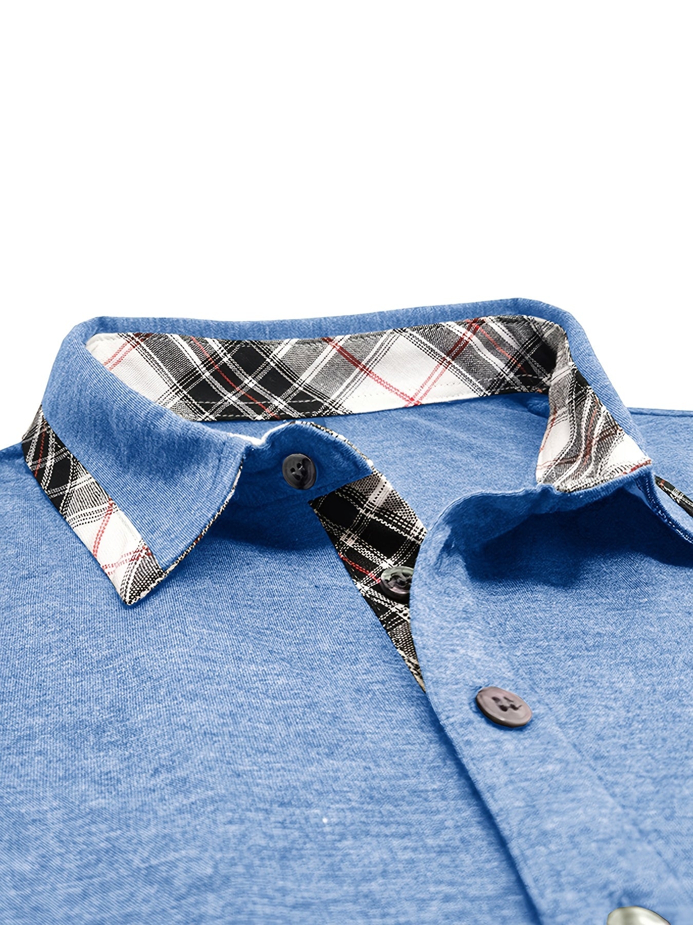 Erkaklar uchun qo'shimcha o'lchamdagi cho'ntakli polo ko'ylak, plitka yaka, biroz cho'ziladigan to'qima (77% polyester, 19% viskoza, 4% elastan), yozda 180g/m² og'irlikda ideal.