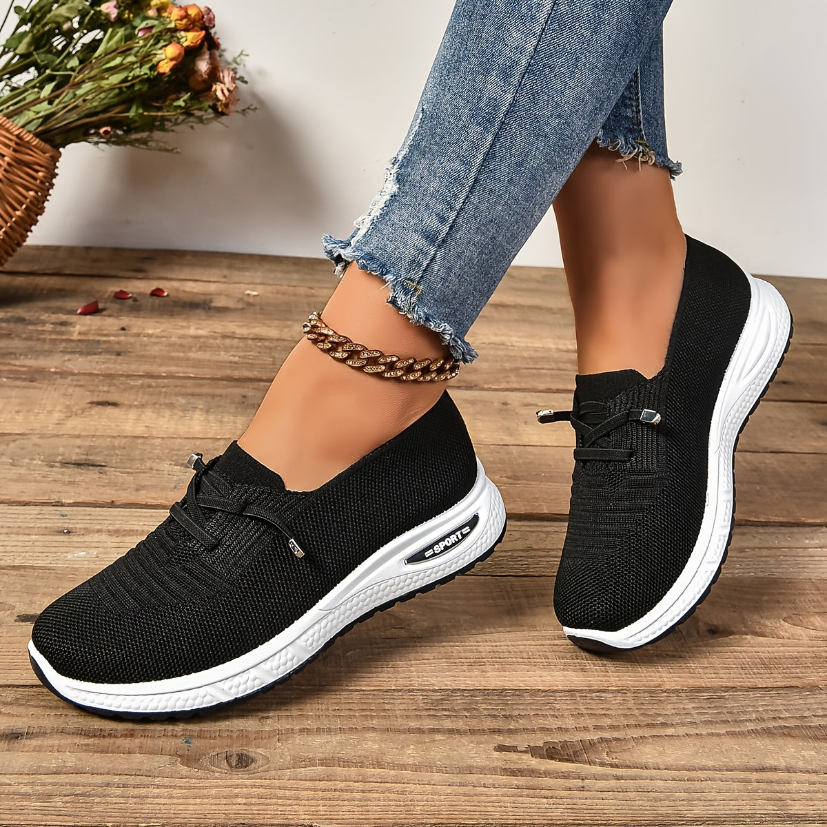 Women's Solid Color Casual Sneakers Low Top Lace-Up All-Season Fabric