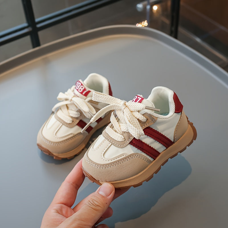 Girls and Boys Low-Top Sports Shoes Lightweight Non-Slip Sneakers for All Seasons