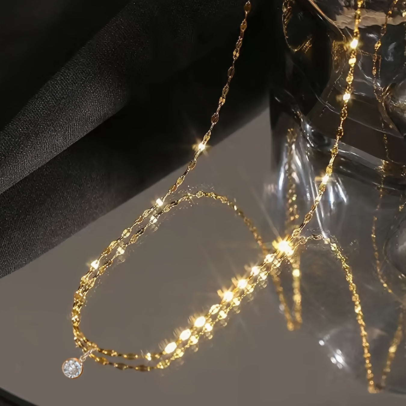 Nooxian Elegant va Sexy 18K Oltin Qoplangan Zirconia Pendant Marjon, Nikelga chidamli Zargarlik, Kundalik kiyish va Maxsus tadbirlar uchun mukammal