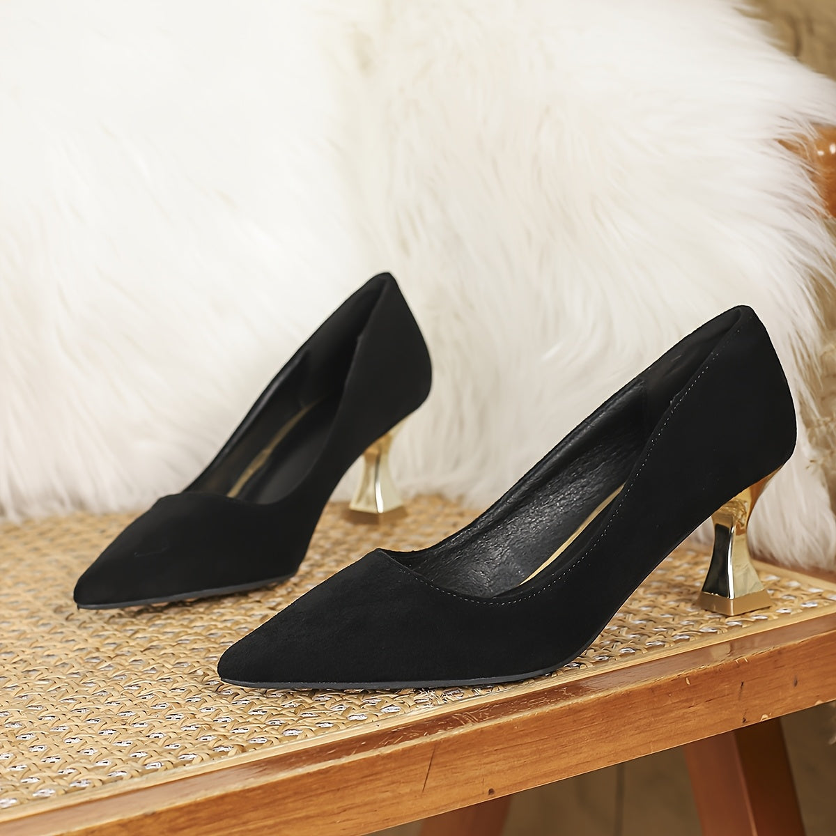 Ayollar uchun nuqtali yuqori poyabzal, flanel ustki, mustahkam oltin poyali, partiyalar yoki kundalik uchun