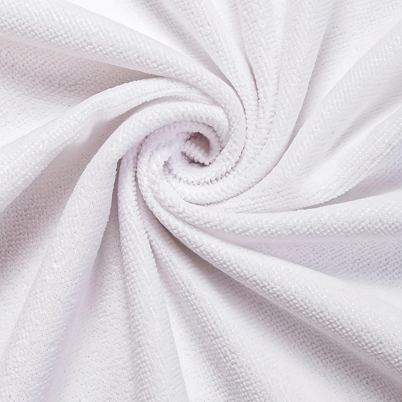 Цветное пляжное полотенце идеально подходит для активного отдыха, плавания и кемпинга. Быстросохнущее и мягкое для летних отпусков и у бассейна.