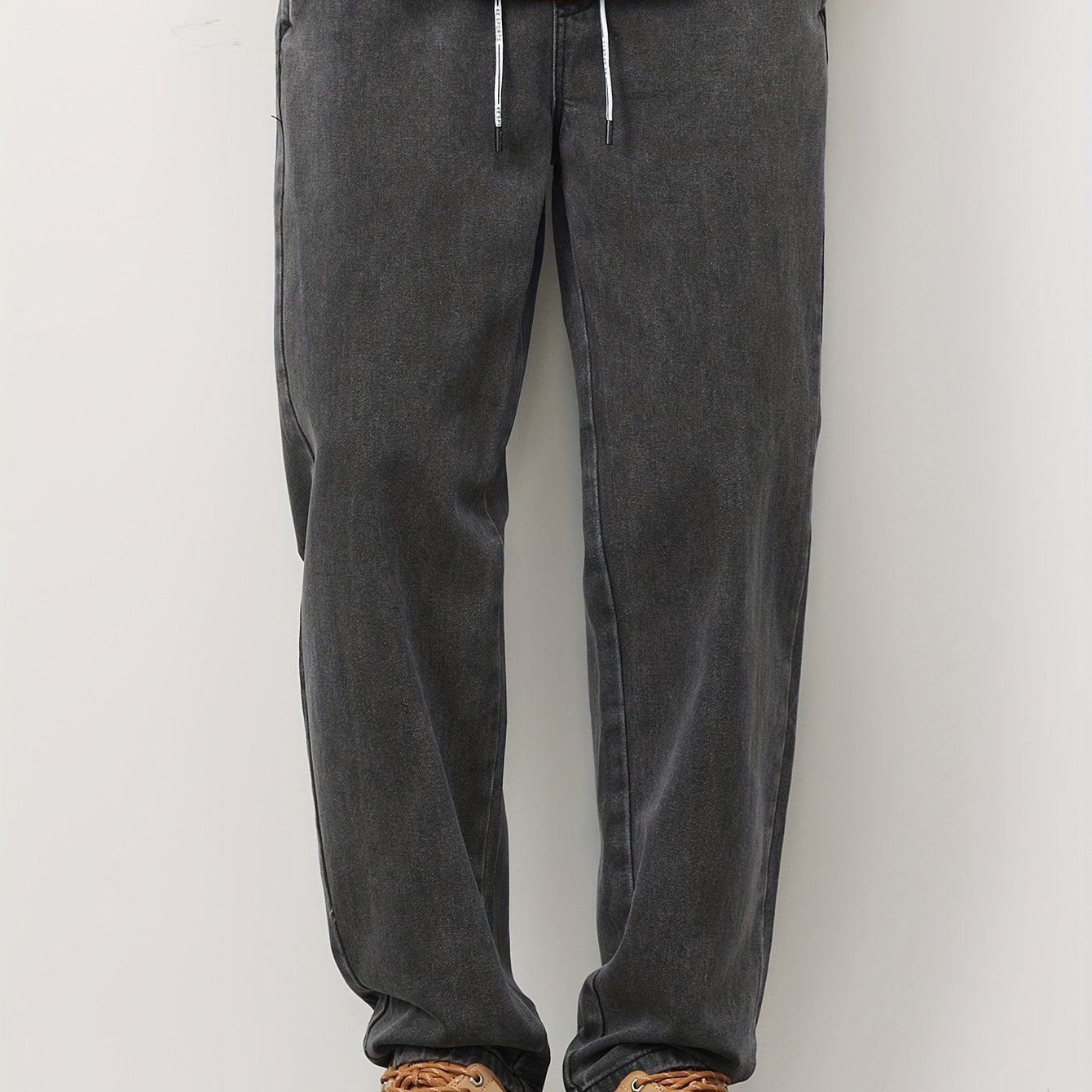 2024 yil bahor va kuz uchun yangi uslub: Yapon va Koreya brendi Gengyuan'dan erkaklar uchun to'g'ri kesim denim shimlar. Keng kesim, ko'p funksiyali va zamonaviy tortma sport tasodifiy qisqa.