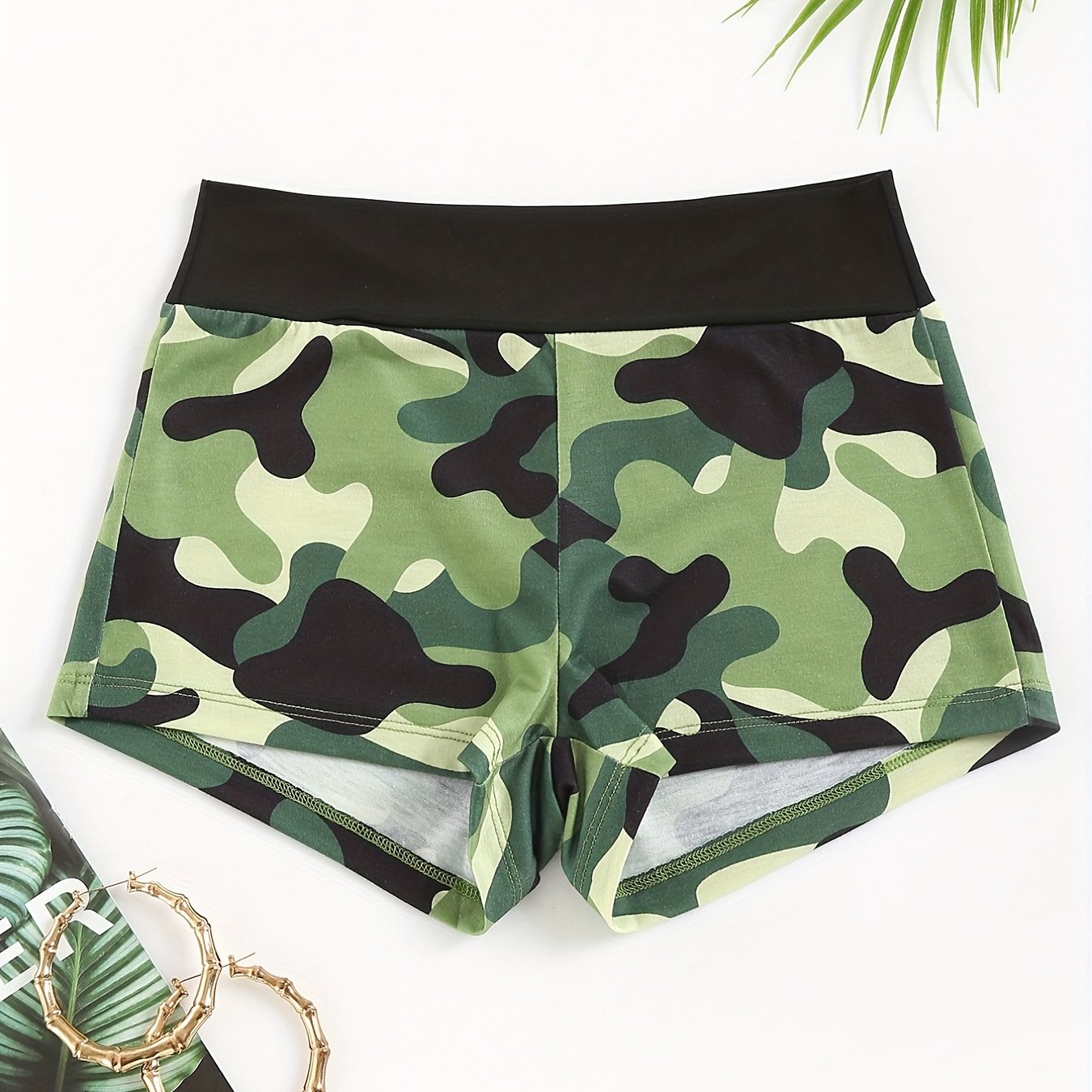 Elastik belbog'li rangli lounge shortlari, ayollar uchun dam olish va uyqu kiyimlari uchun mukammal.