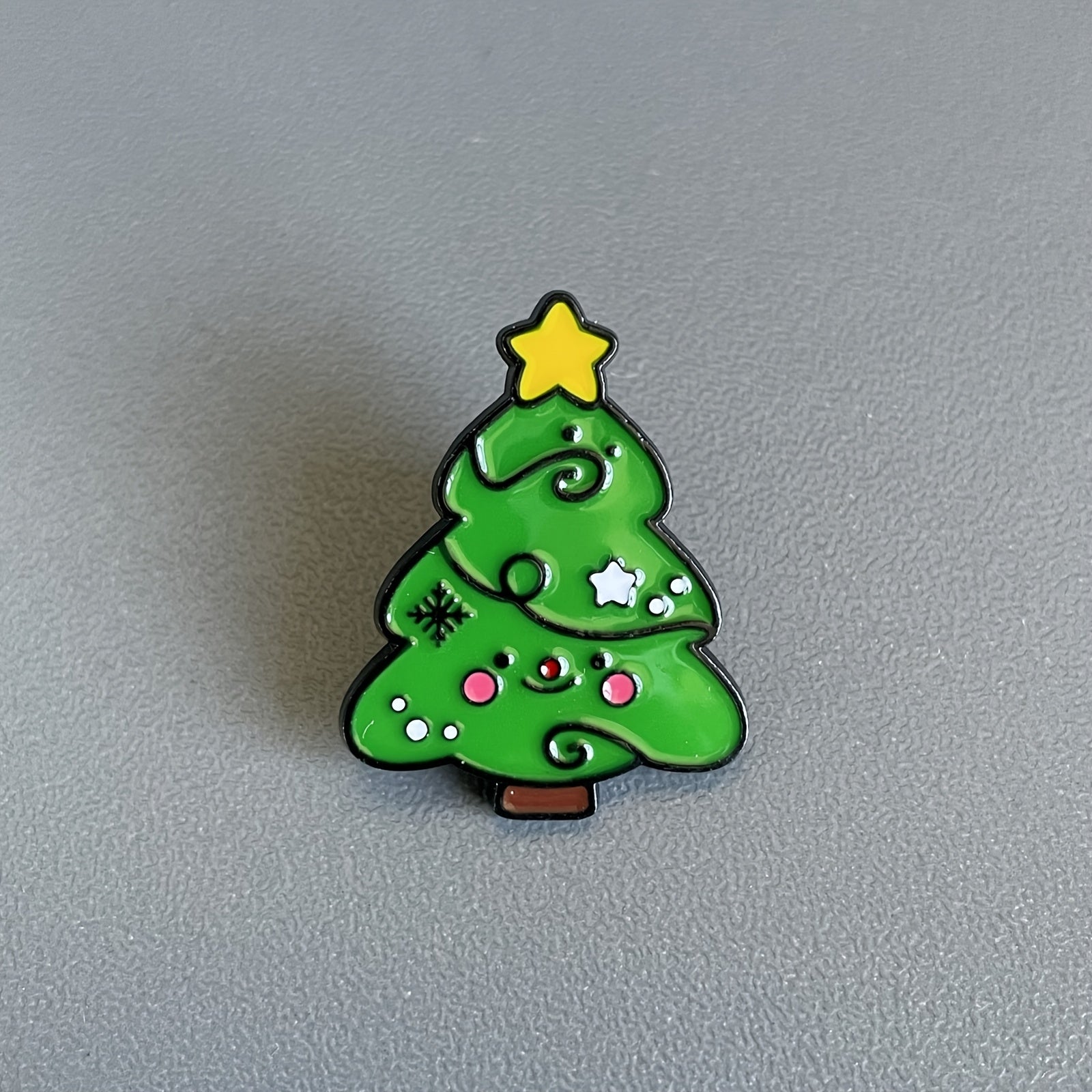 6 ta Yangi yil emal pinlari to'plami, noaniq shakldagi alloy broshlar, Santa, gingerbread va daraxt dizaynlari