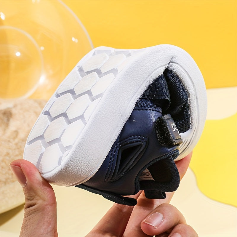 Zapatillas de malla para niños en azul y blanco, ligeras, antideslizantes, para uso casual y al aire libre