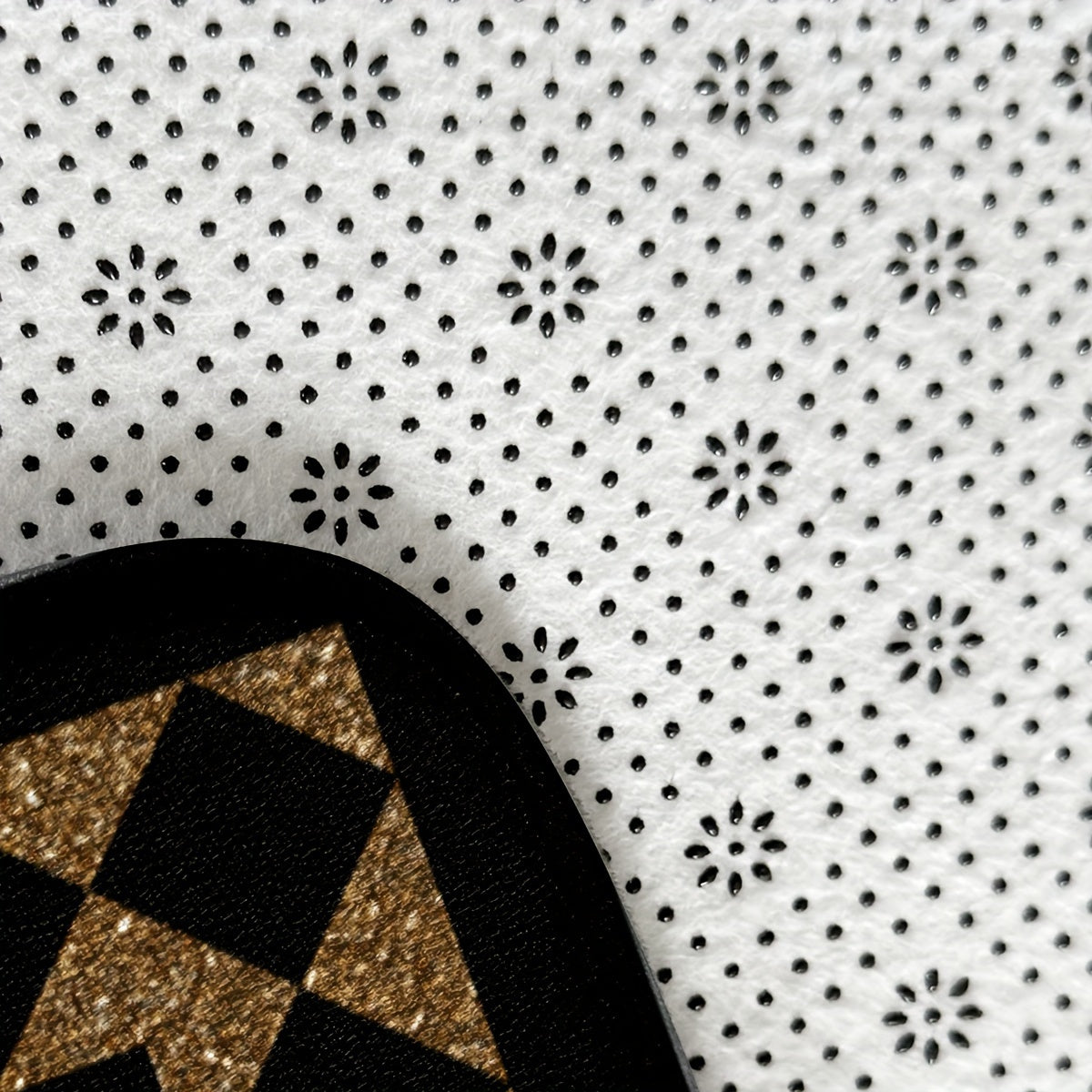 Золотисто-черный коврик для приветствия для дома, кухни и ванной - нескользящий, износостойкий ковер - 1 штука, 100% полиэстер, только ручная стирка