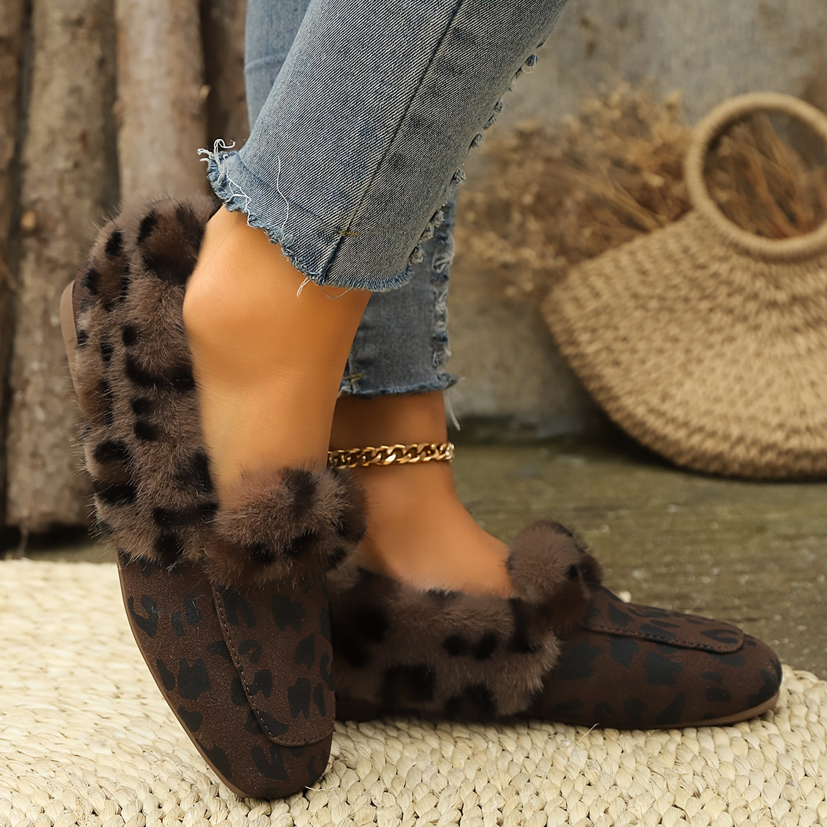 Women’s Leopard Print Plush Slippers Warm Faux Fur Indoor Shoes