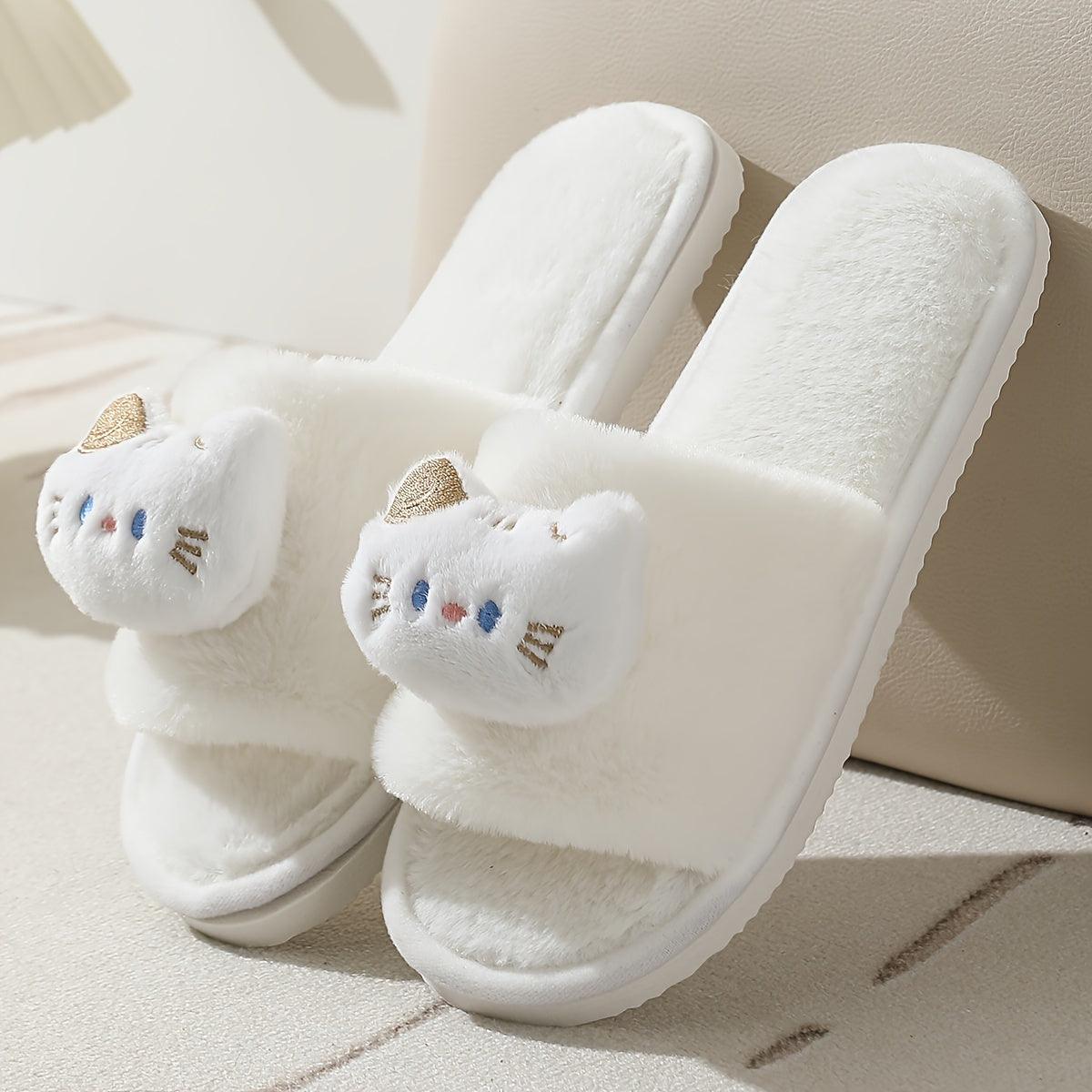 Women's Plush Slippers with Cute Cat Design Warm Non-Slip Indoor Footwear