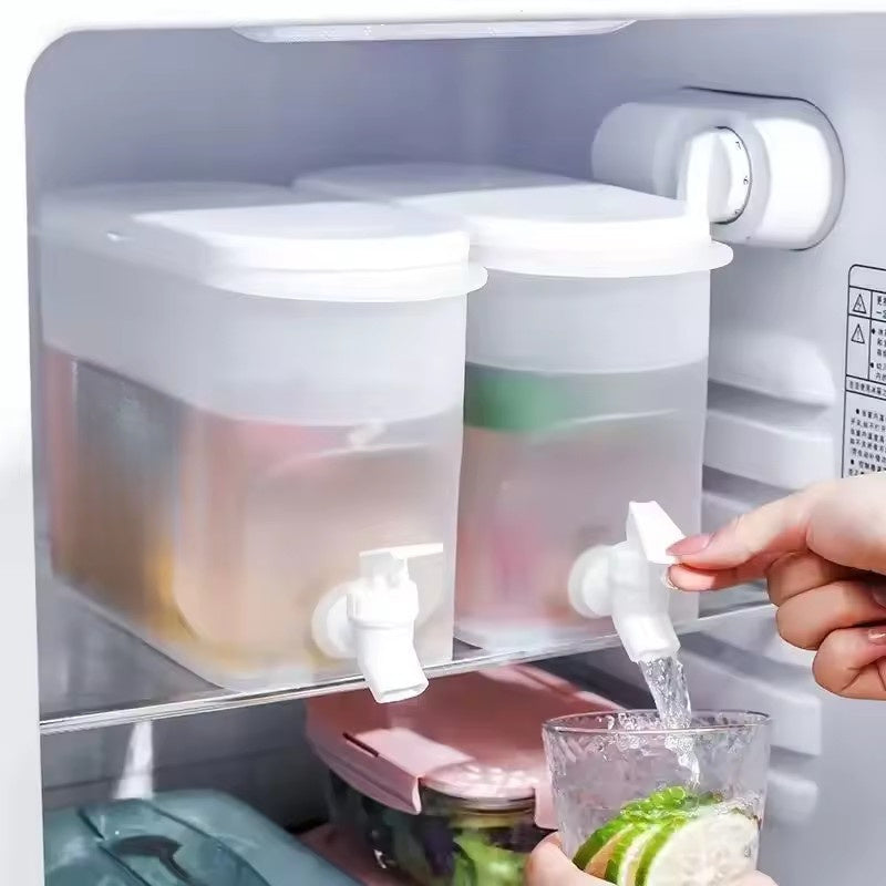 Large Capacity Refrigerator Water Dispenser with Spigot Tap, No Electricity