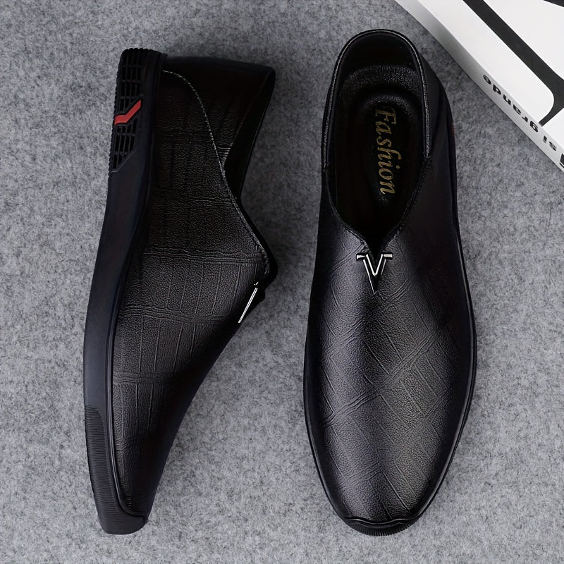 Erkaklar uchun qulay PU teridan yasalgan, sirpanmaydigan, kiyish oson poyabzal.