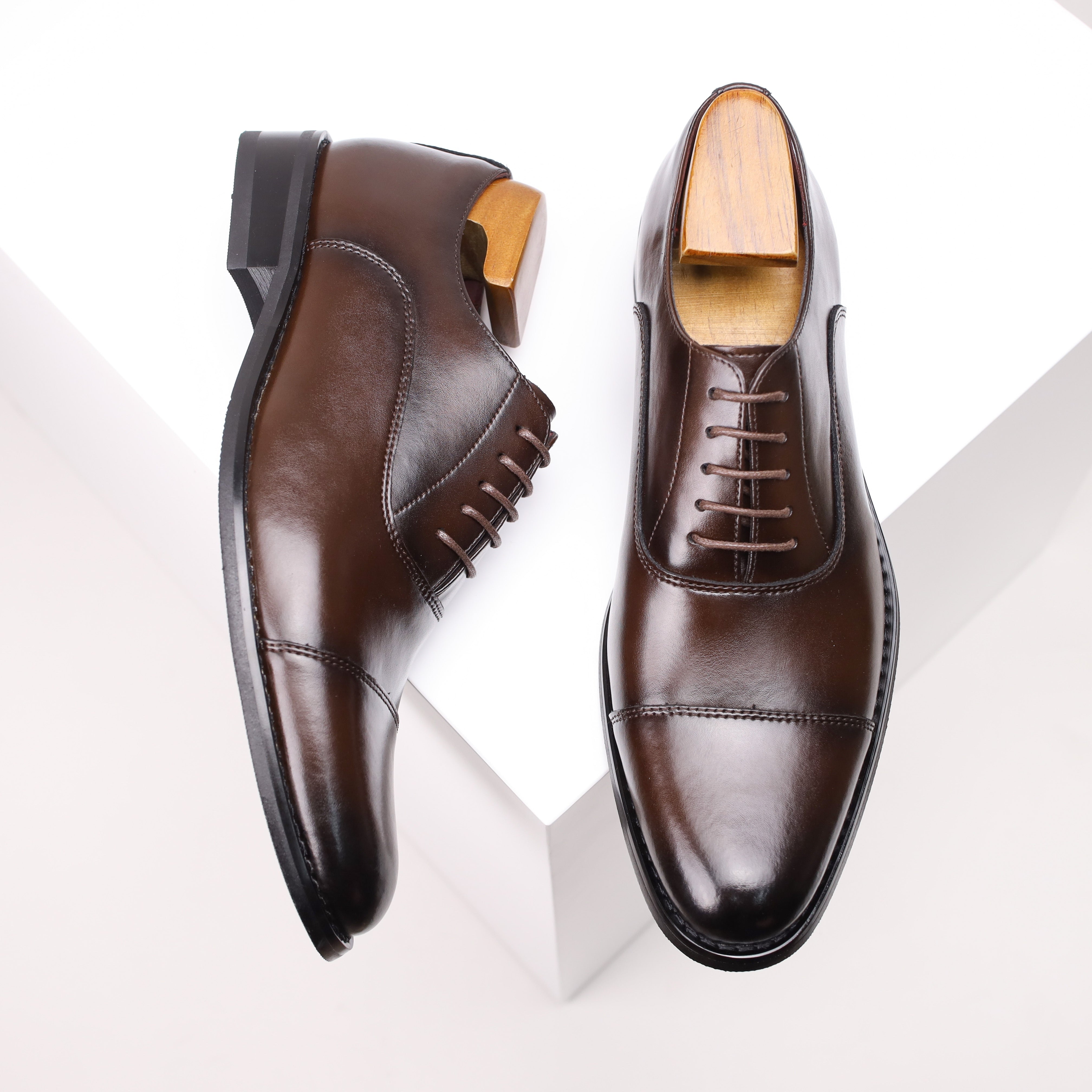 Men's Leather Dress Shoes Cap Toe Oxford for Weddings Business Formal All-Season