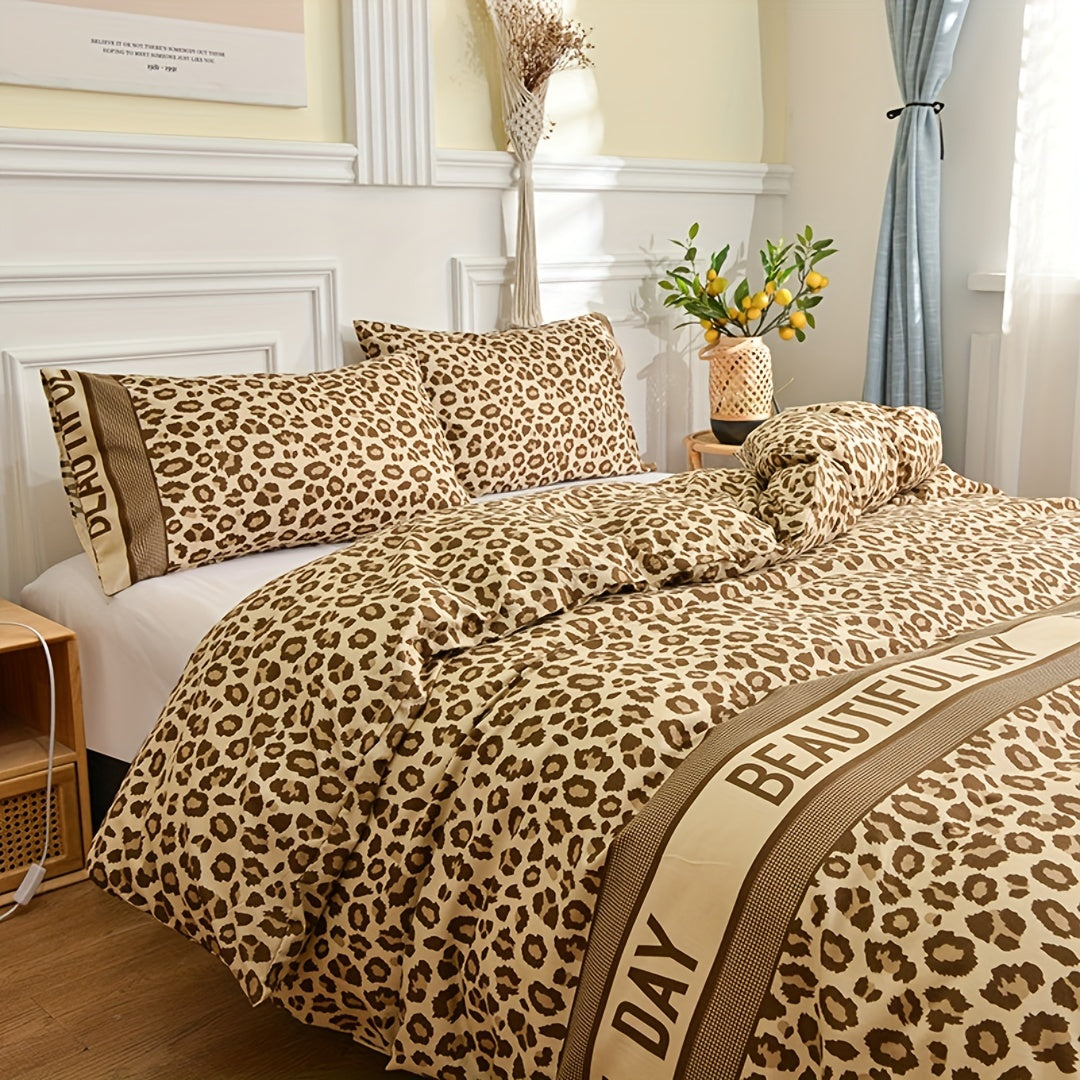 Leopard Print Duvet Cover Set with 2 Pillowcases for Bedroom and Guest Room