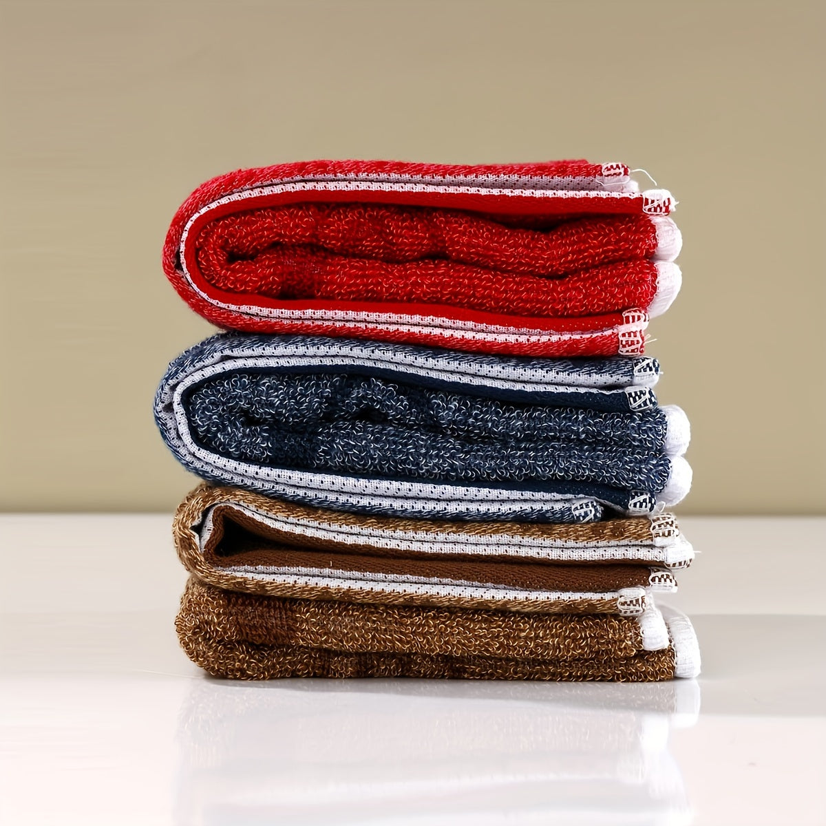 Yumshoq, so'ruvchan Cute Cat Pattern Velvet qo'l sochiq, osish halqasi bilan, oshxona, hammom yoki uy bezatish uchun mukammal. Qizil, ko'k yoki bej ranglarda mavjud. Yumshoq tuzilishi bilan ajoyib sovg'a g'oyasi.