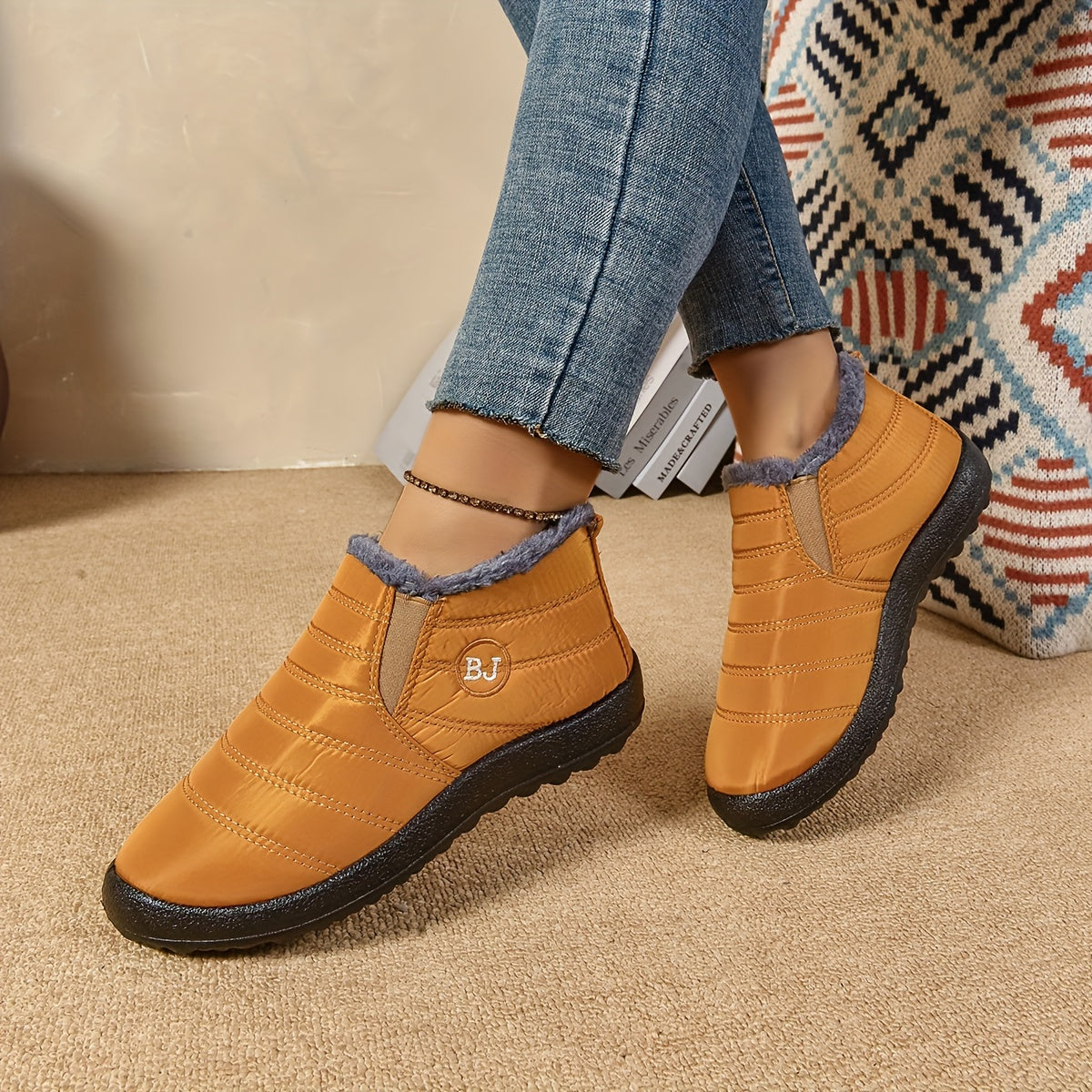 Unisex Fleece-Lined Winter Snow Boots Anti-Slip Ankle Shoes with Thick Sole