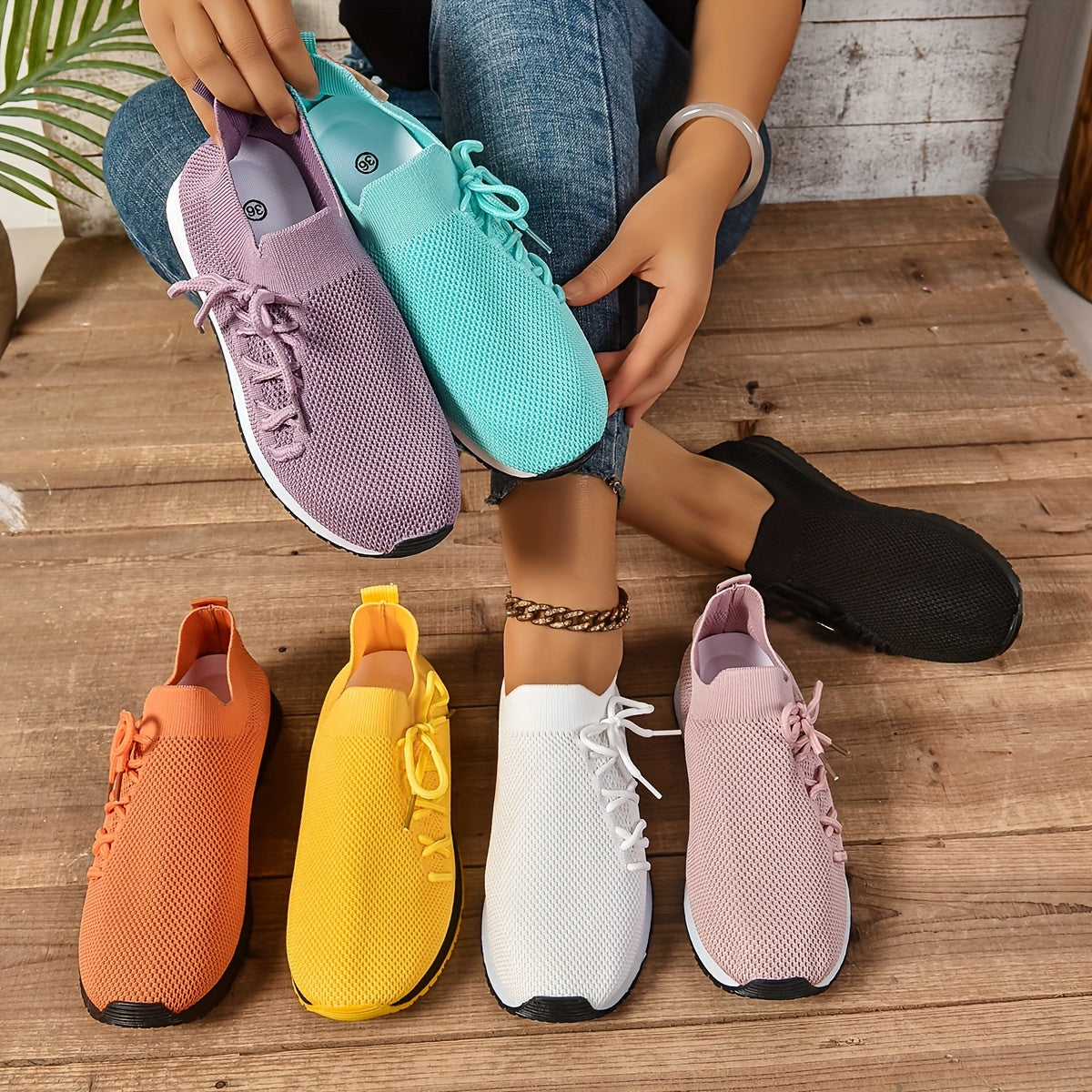 Women's Breathable Casual Sports Shoes with Side Lace Structure