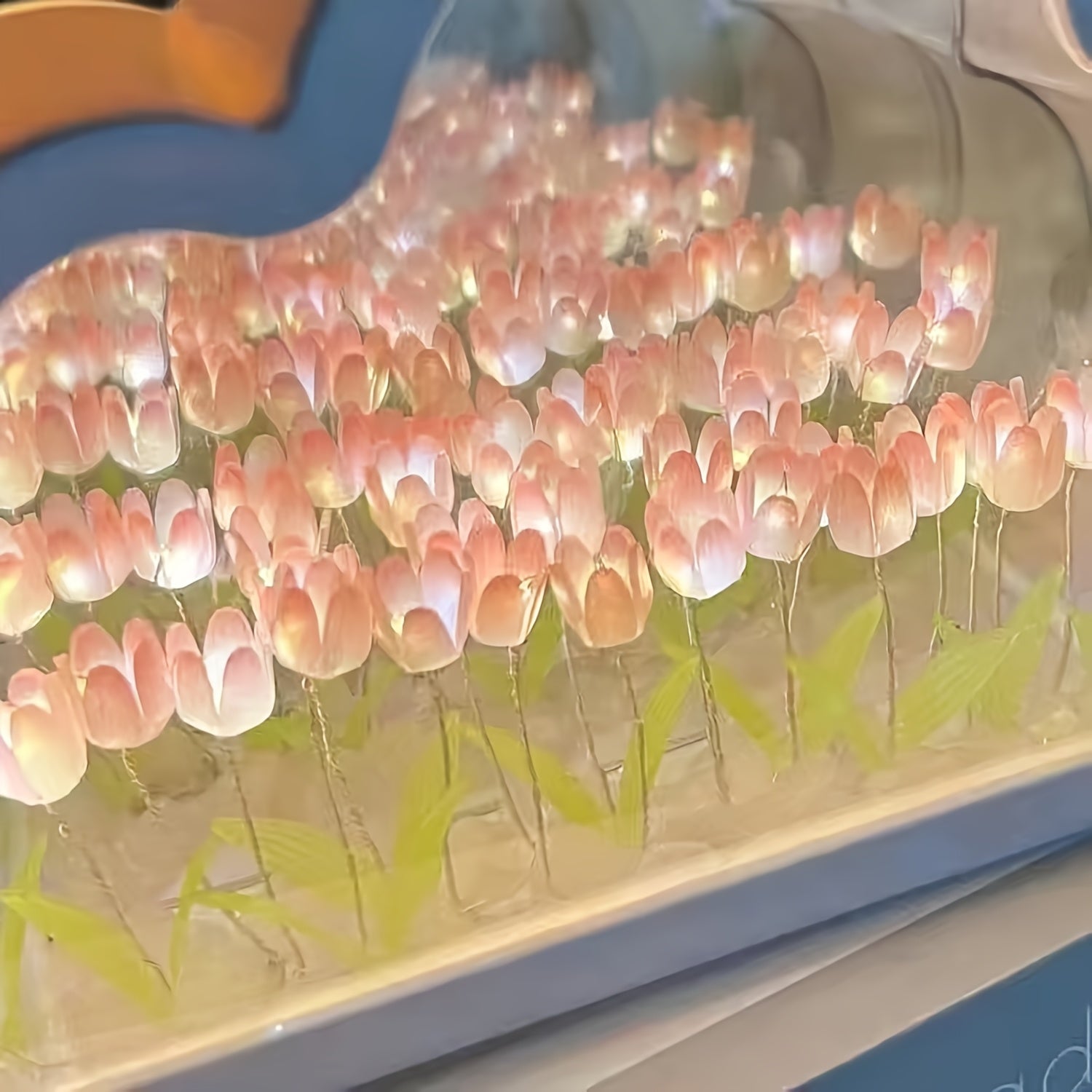 Cloud-Shaped Tulip Night Light with Mirror Back Battery-Powered Adjustable Brightness Modern Bedside Decor