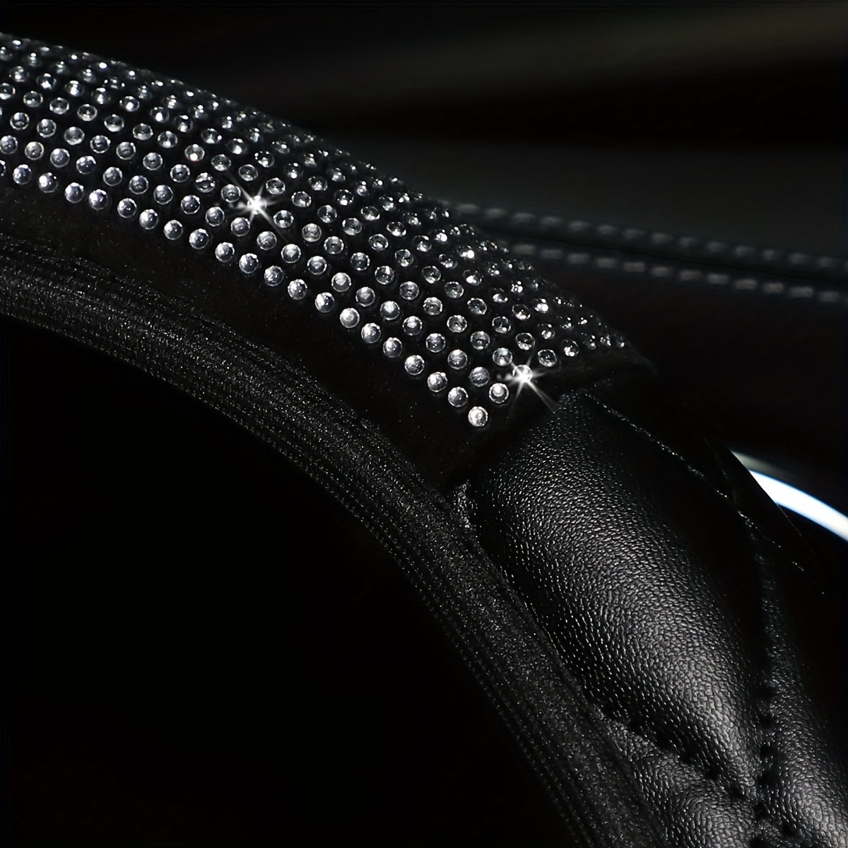 Avtomobil boshqaruv g'ildiragi qopqog'i to'plami yumshoq faux charm 37-38 sm uch o'lchovli