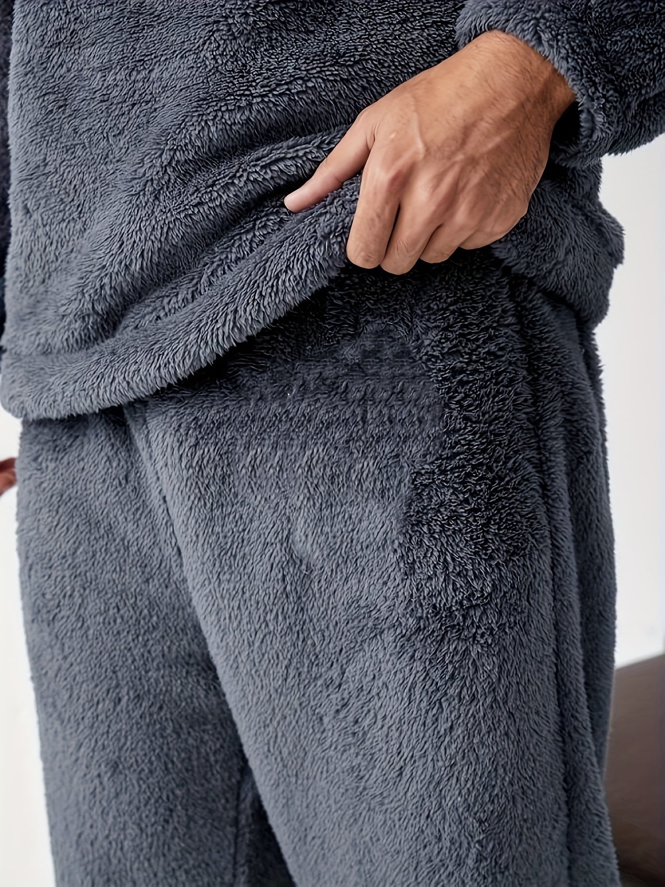 Men's Coral Fleece Pajama Set Long Sleeve Pockets Winter Lounge Wear