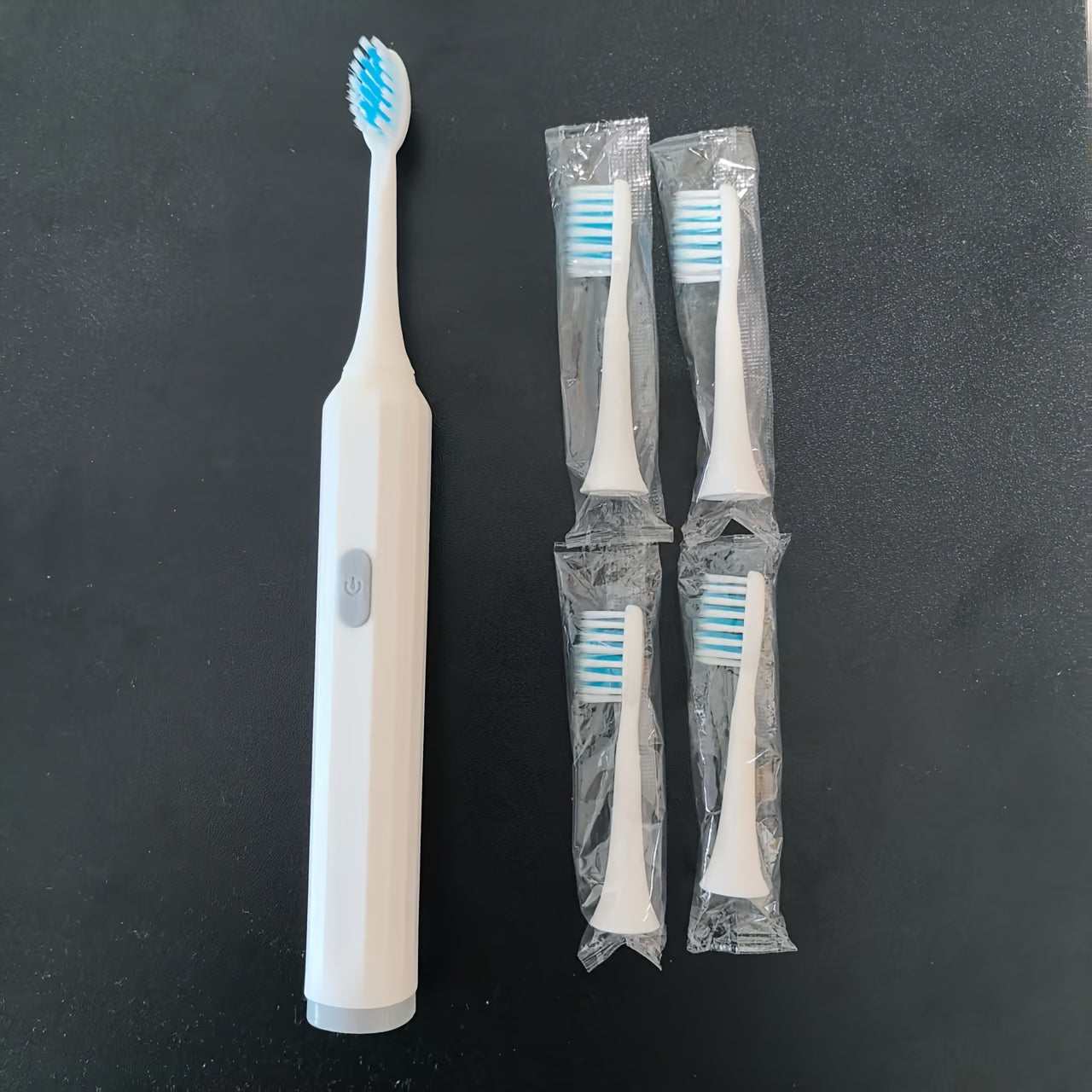 Электрическая зубная щетка для взрослых с 3 насадками для глубокой очистки, путешествий и отбеливания