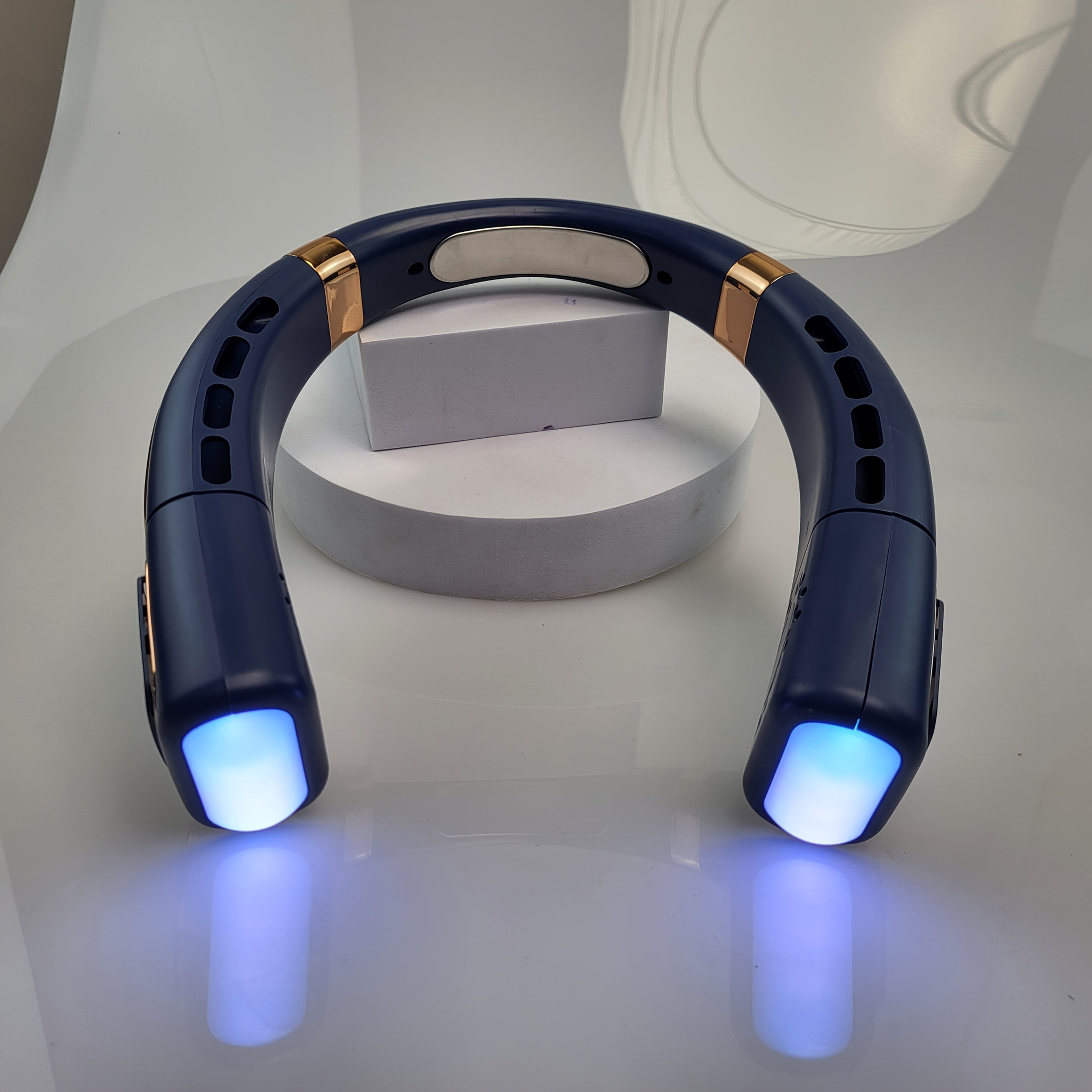 Portable Neck Fan with 5 Speeds, Rechargeable Battery, LED Light