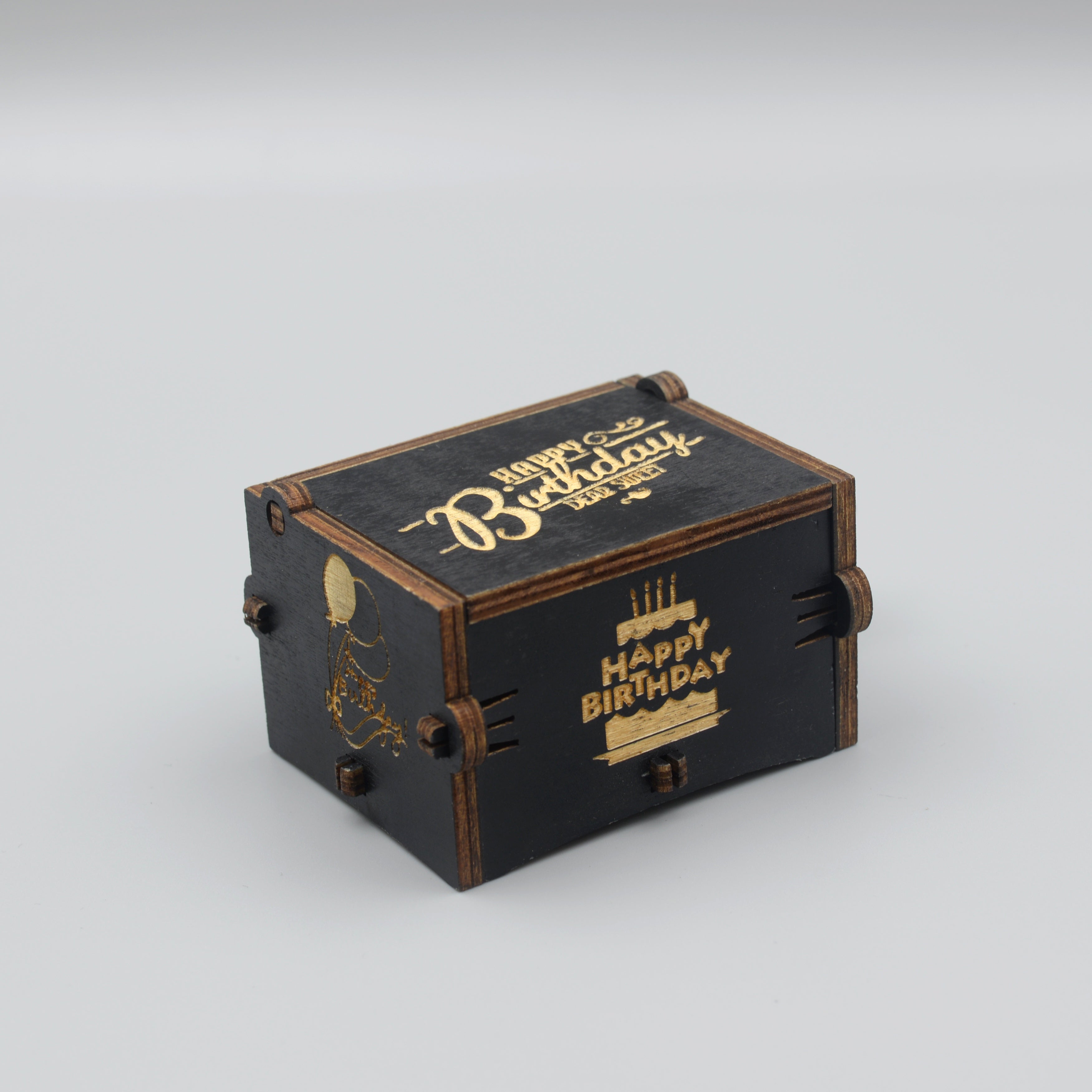 Винтажная деревянная музыкальная шкатулка с ручным приводом и мелодией "С днём рождения", не требует электричества, идеально подходит для дней рождения, Дня святого Валентина и Рождества.