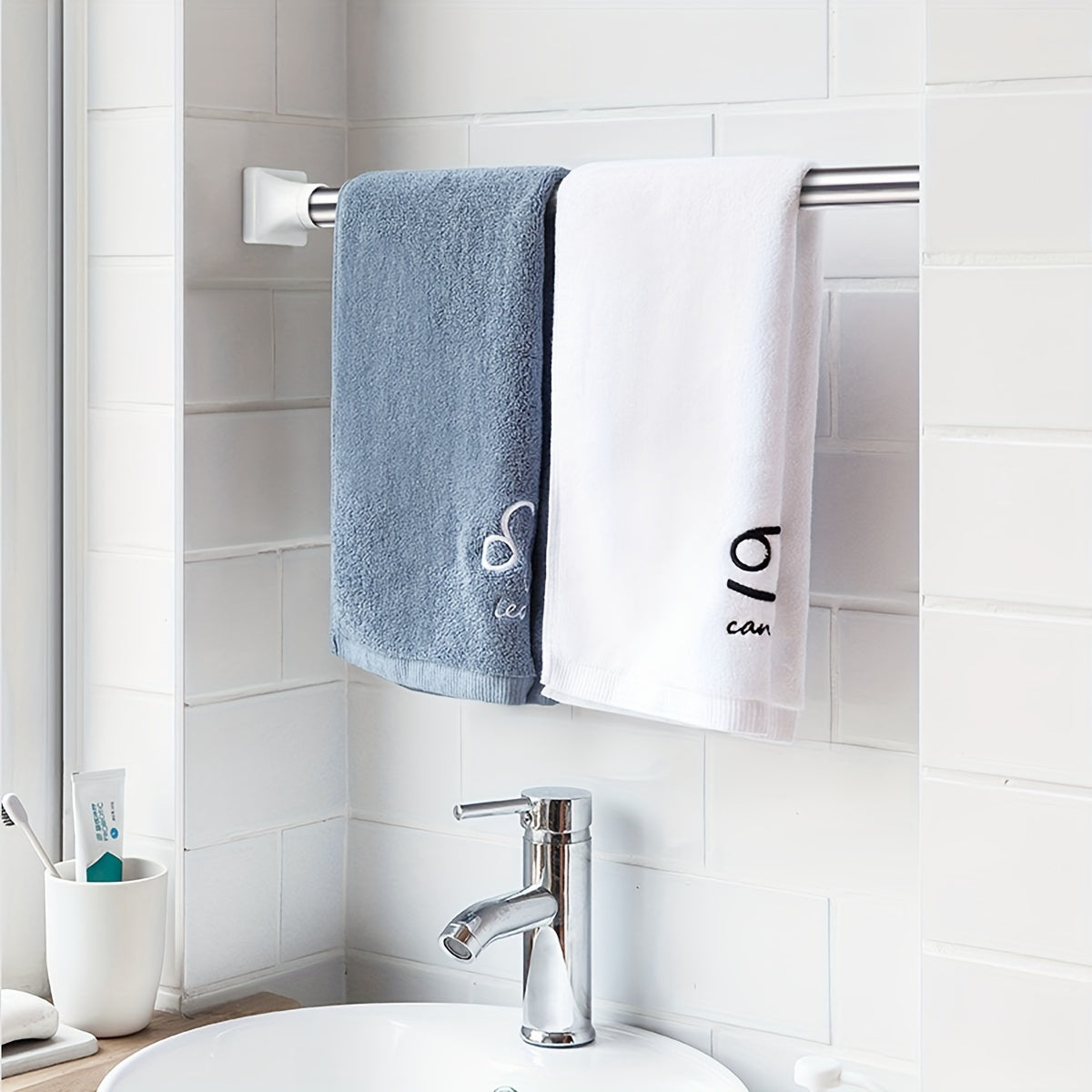 Stainless Steel Telescopic Clothes Rod No-Drill Wall Mount Retractable Drying Rack for Bathroom Closet