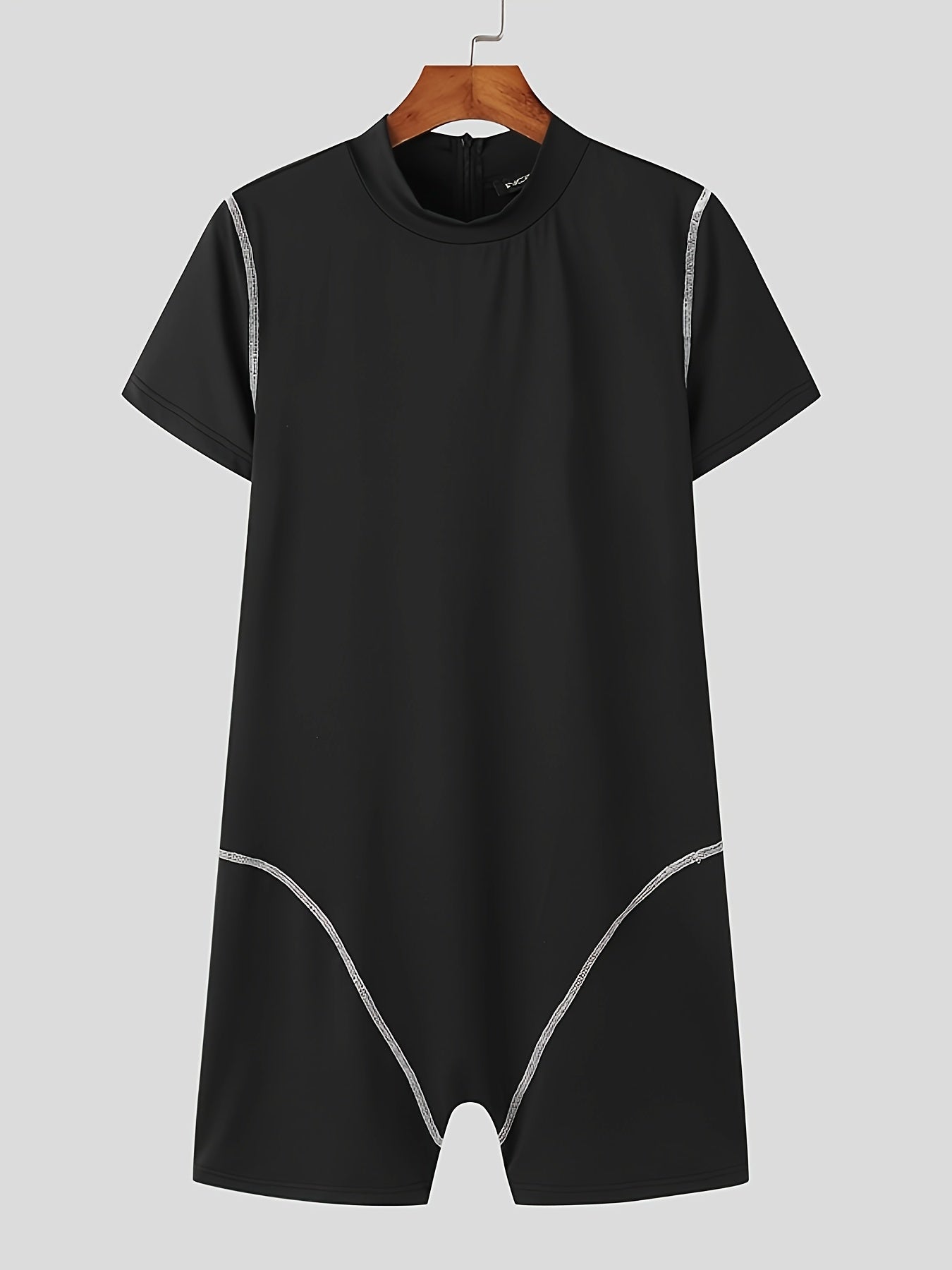 Erkaklar uchun uyda kiyish uchun zamonaviy qisqa qo'lqopli bodi.