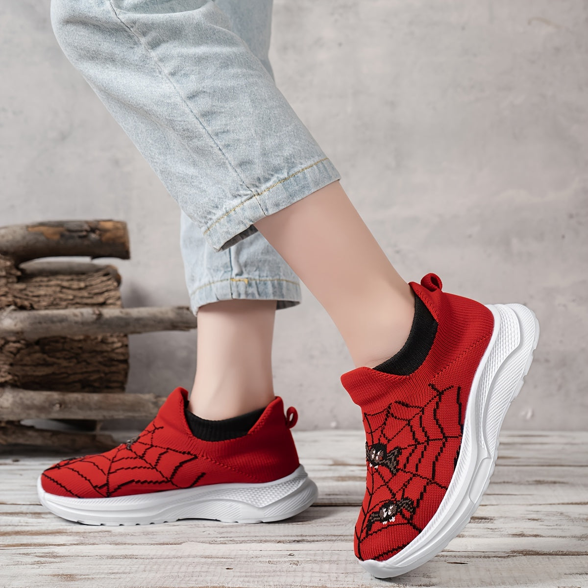 O'g'il va qizlar uchun to'rg'ay mavzusidagi slip-on krossovkalar - nafas oladigan, sirpanmaydigan, yoshlar uchun qulay tasodifiy poyabzal.