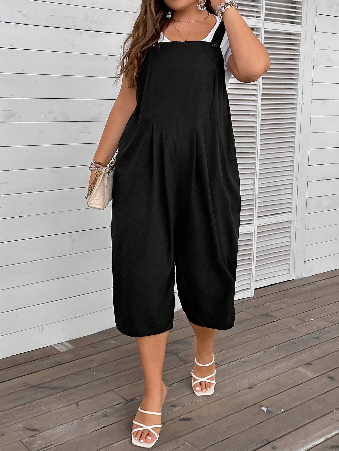 Women's Plus Size Green Sleeveless Overalls with Pockets