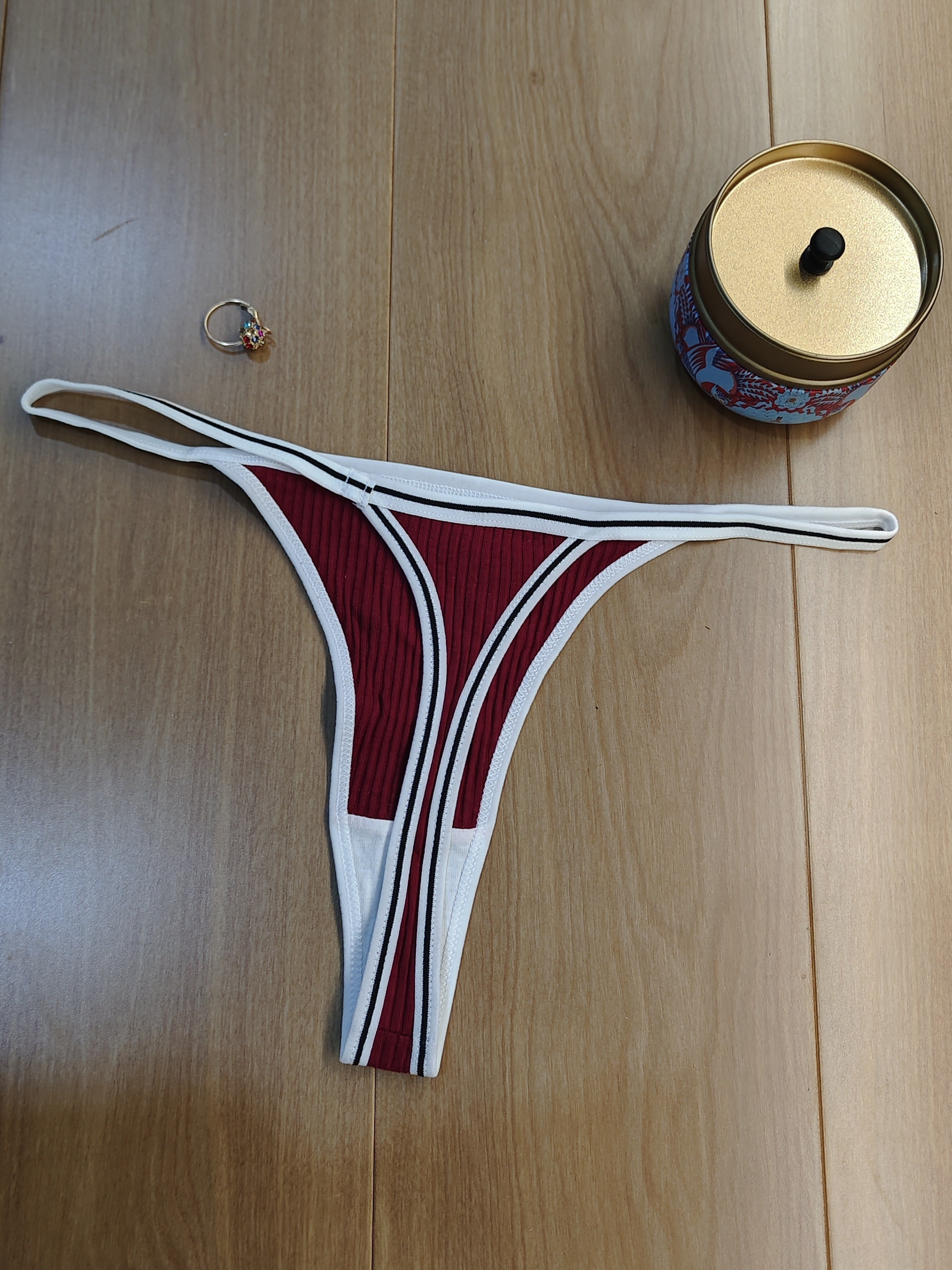 Women's Low Waist Thongs with Colorblock Stripe Print Lingerie